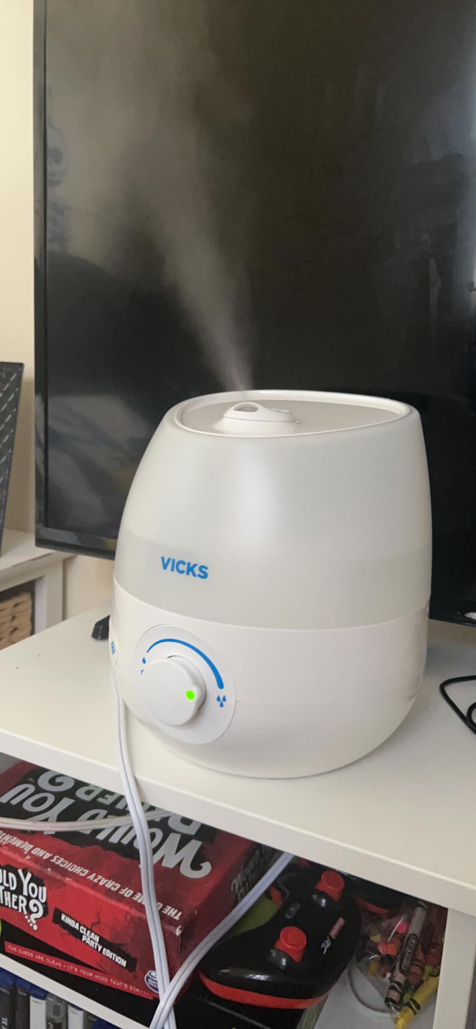 Vicks Mini Filter Free Cool Mist Humidifier for Small Rooms, 0.5 Gal Tank customer photo 2