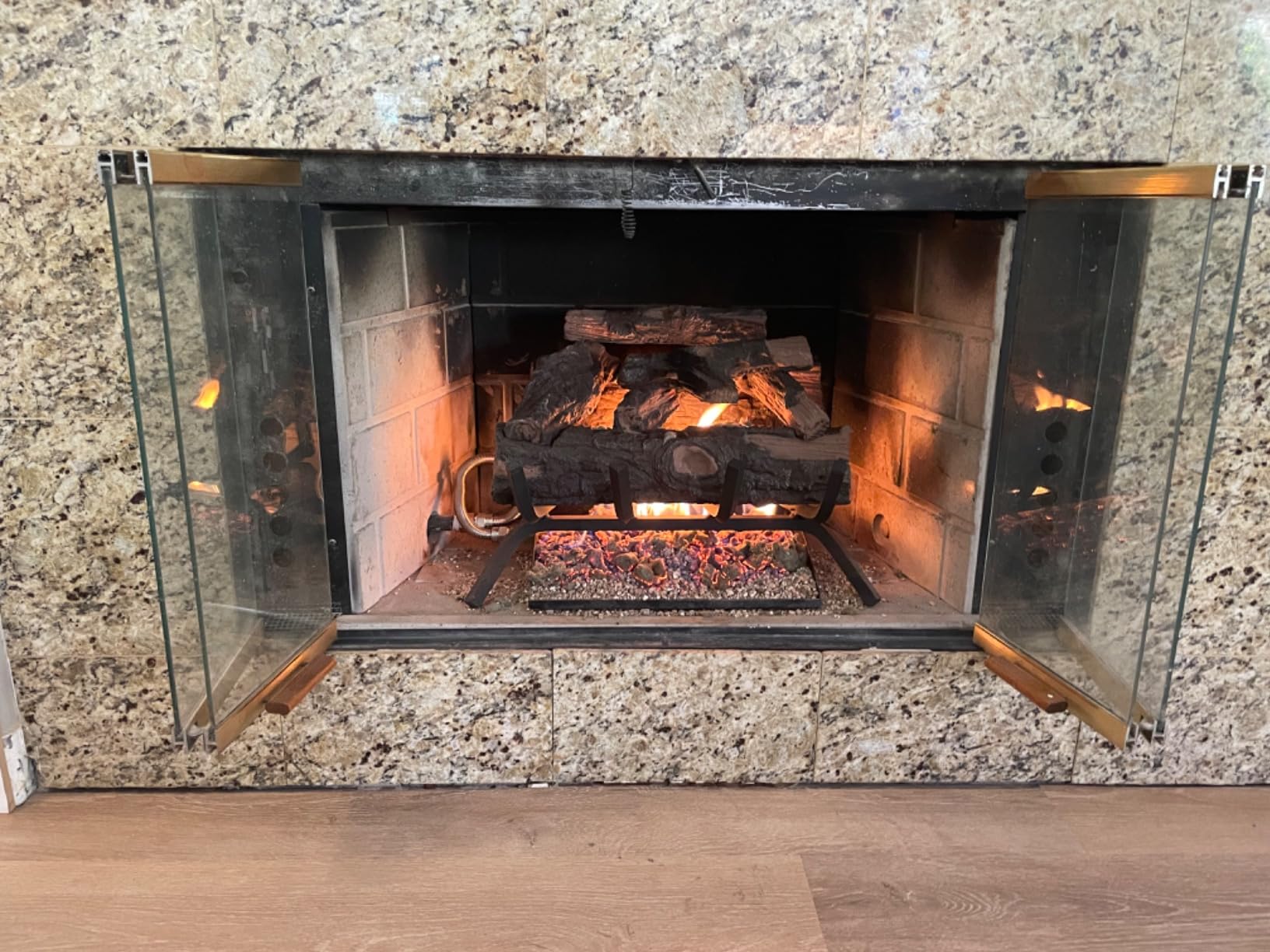 HearthSense MO18HVL Natural Gas Vented Fireplace Logs Set with Match Light, 45000 BTU, Heats up to 1650 Sq. Ft, Mountain Oak, 18 Inches customer photo 1