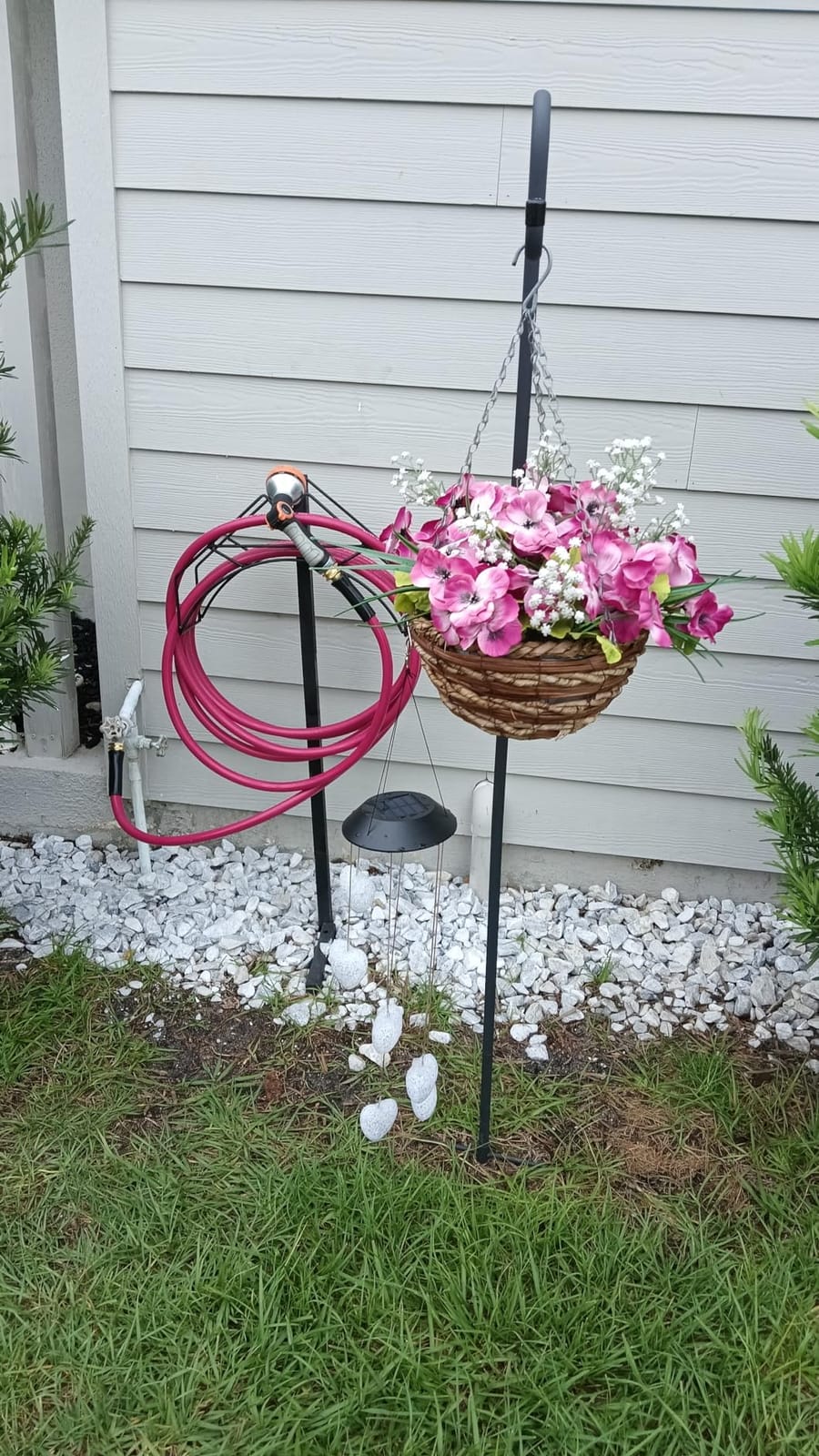 WELLUCK Garden Hose 5/8 in x 25 ft, Heavy Duty Durable Anti Kink Flexible Garden Water Hose for Drinking Water Safe BPA Free, All-weather Lightweight Water Hose for Garden RV Camper Marine customer photo 2