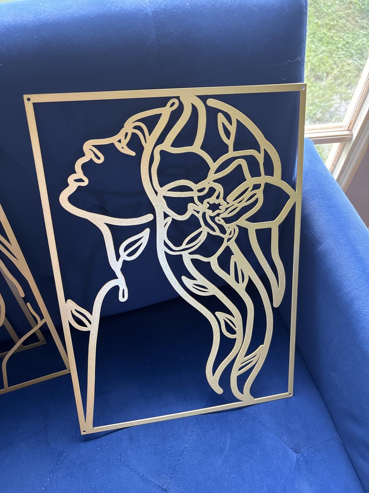 AGIOTA 3 Pcs Gold Metal Wall Decor, Minimalist Floral Women Line Drawing Wall Art, Elegant Abstract Lady Silhouette Metal Wall Hanging for Home Bedroom Living Room customer photo 1