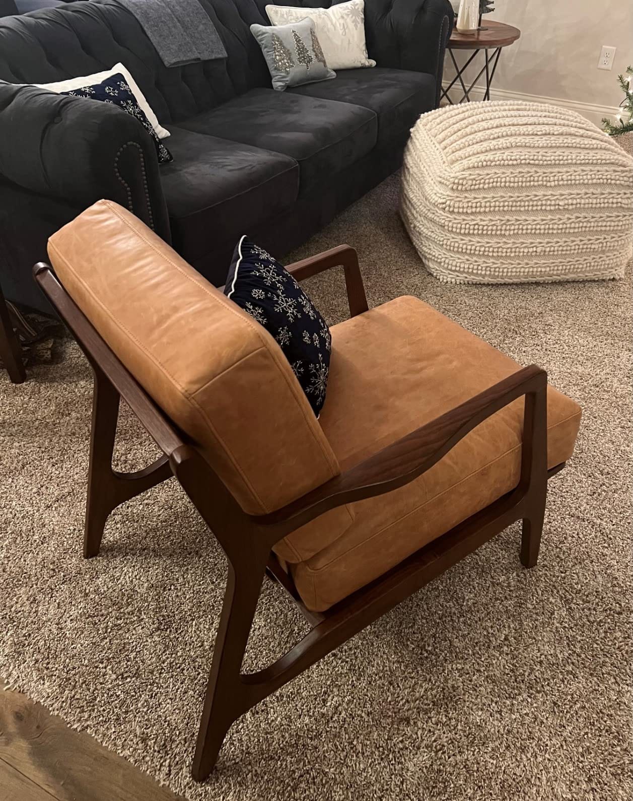 Poly & BARK Verity Leather Accent Chair – Armchair with Walnut Wood Frame – Fashion-Forward Lounge Seating for Living Room – Upholstered in Midnight Blue Leather for Modern Style customer photo 1