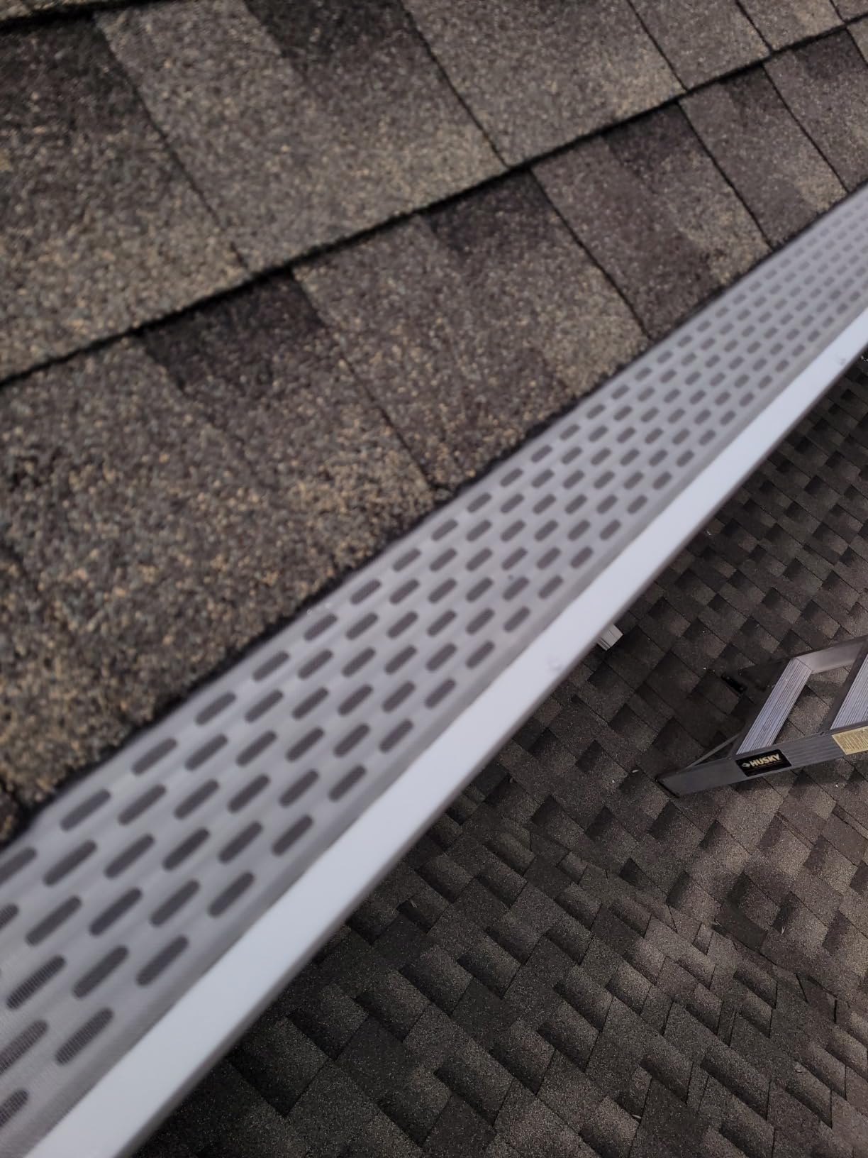 DIY Gutter Guards, 5 Inch, 100 FT, Stainless Mesh, White customer photo 1