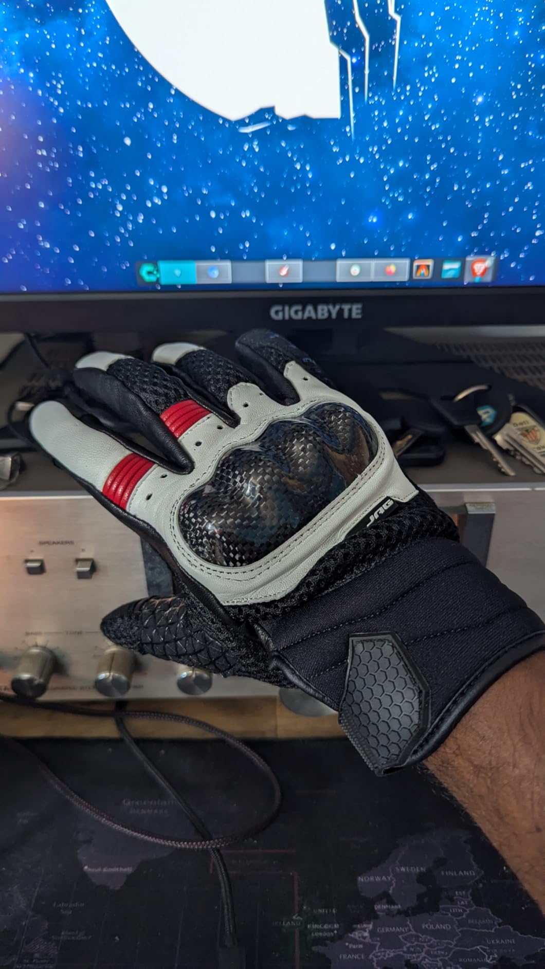J.A.G. Leather Motorcycle Gloves for Men - Carbon Fiber Knuckle Protection, Motorbike Powersports, Dirt Bike, Touchscreen Gloves for Men and Women, Guantes para Moto. customer photo 1