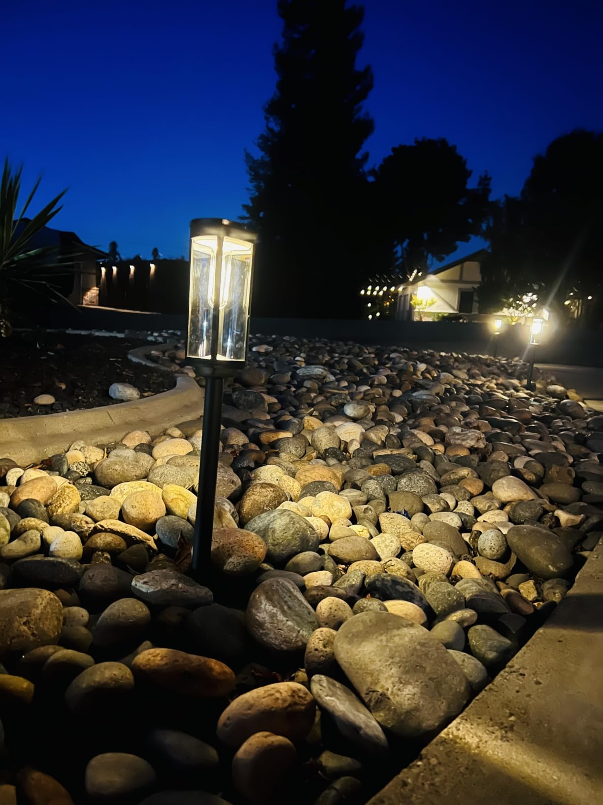 BITPOTT Solar Lights Outdoor, 8 Pack, Warm White, IP65 customer photo 1