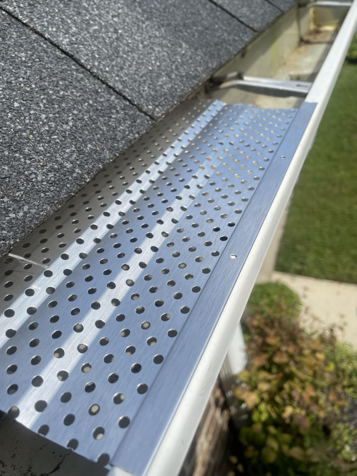Standard Gutter Guards, 6 Inch, 200 FT, Aluminum, Royal Brown customer photo 2