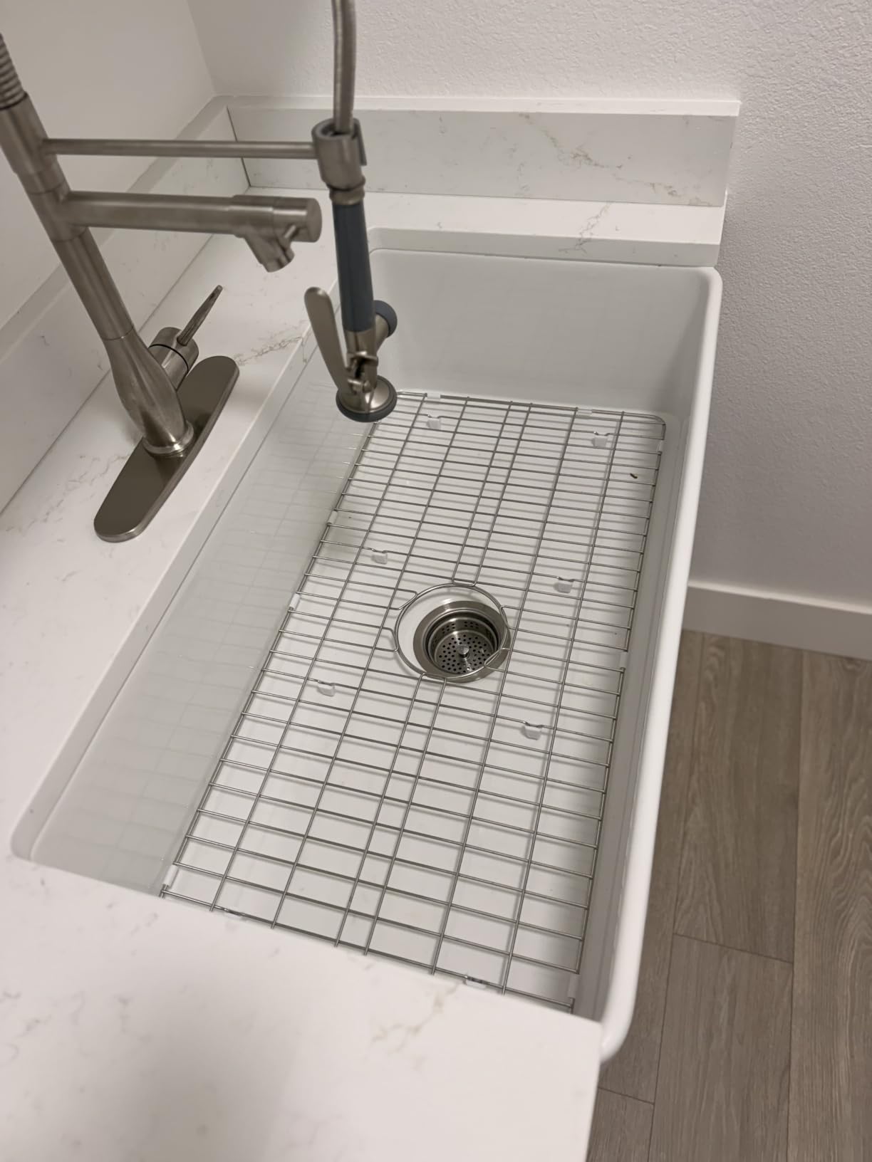Miuara Farmhouse Sink 36 x 20 Inch White Fireclay Apron Front Kitchen Sink customer photo 2