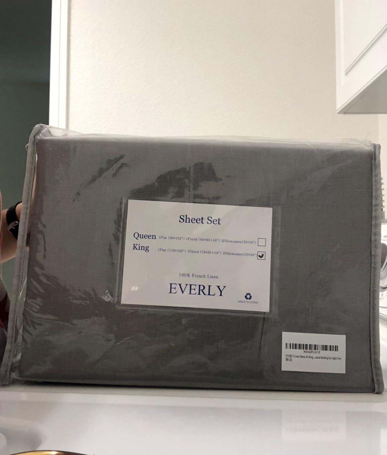 EVERLY Linen Queen Sheets Set, 100% Stonewashed French Linen Bed Sheets Deep Pocket Sheets, 4 Pieces (1 Flat Sheet, 1 Fitted Sheet, 2 Pillowcases) Natural Flax Bedding Set-Mossy Green customer photo 2