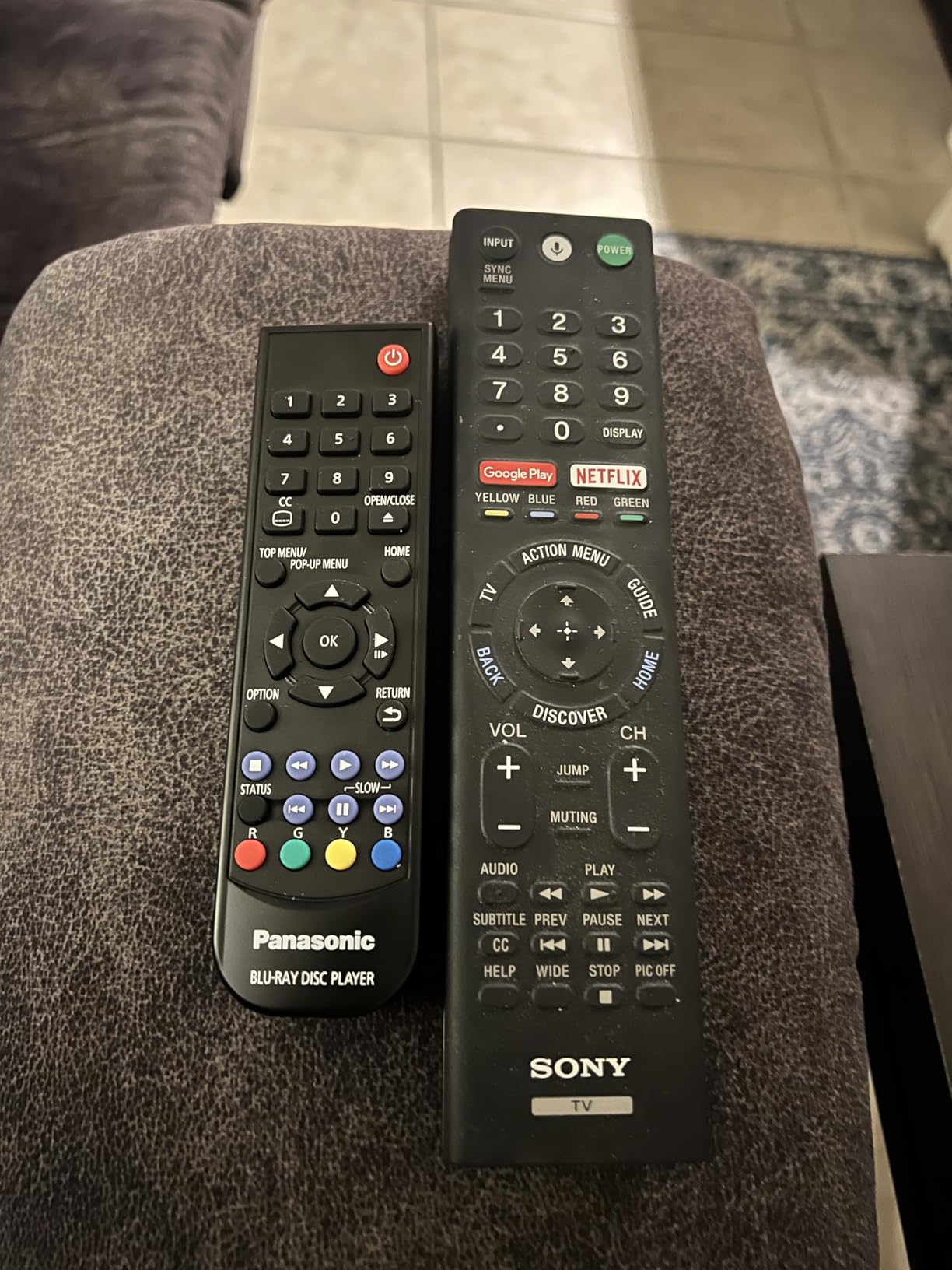 Panasonic Blu-Ray Player with Full HD Picture Quality and Hi-Res Dolby Digital Sound, DMP-BD84P-K Blu Ray DVD Player, Black customer photo 1