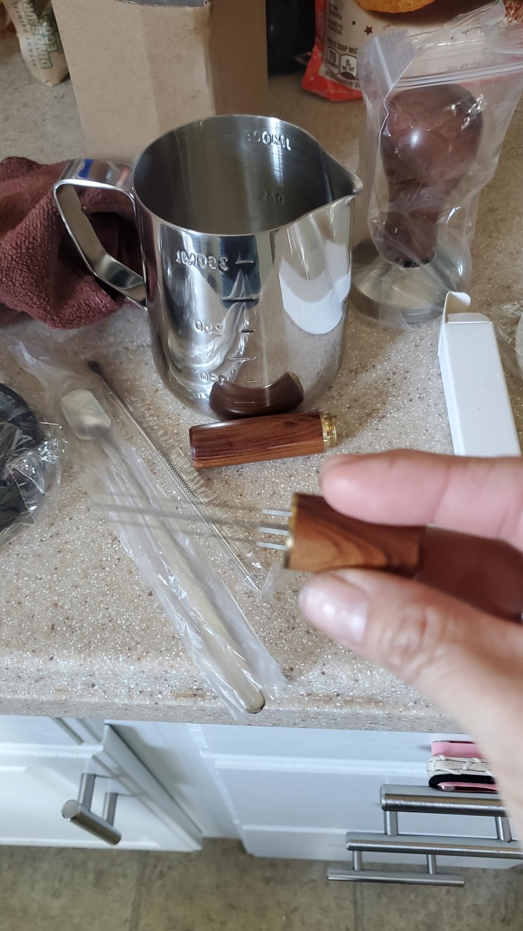 Y-Step 23 PCS Coffee Tamper Set, Espresso Accessories Kit Barista Kit, with Espresso Tamper 51mm, Coffee Stirrer, Frothing Pitcher, Tamper Mat, Latte Art Pen, Sandalwood Tamper for Espresso Machine customer photo 2