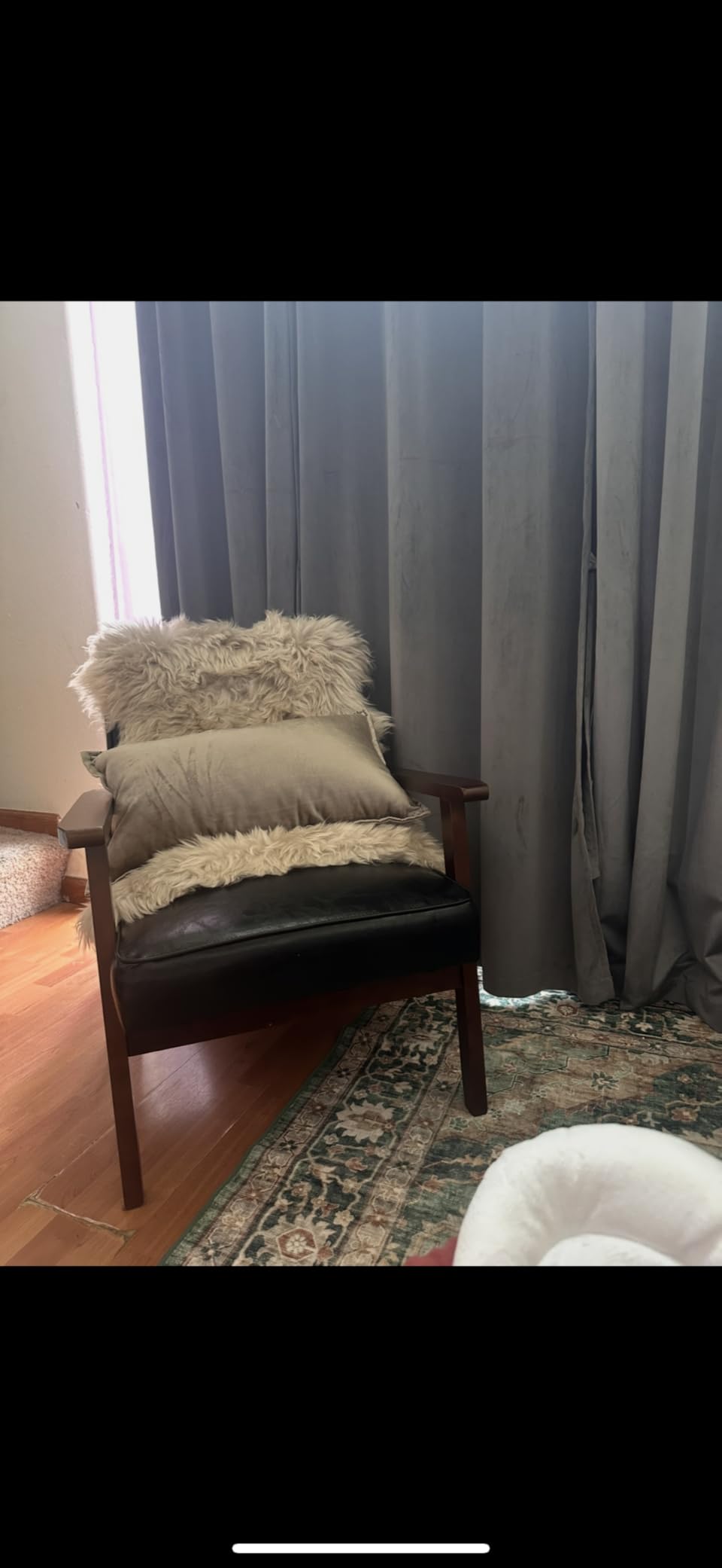 Bonzy Home Mid Century Modern Accent Chairs Set of 2 for Living Room, Upholstered Faux Leather Armchair Comfy Retro Bedroom Side Chair with Solid Wood Frame, Black customer photo 1