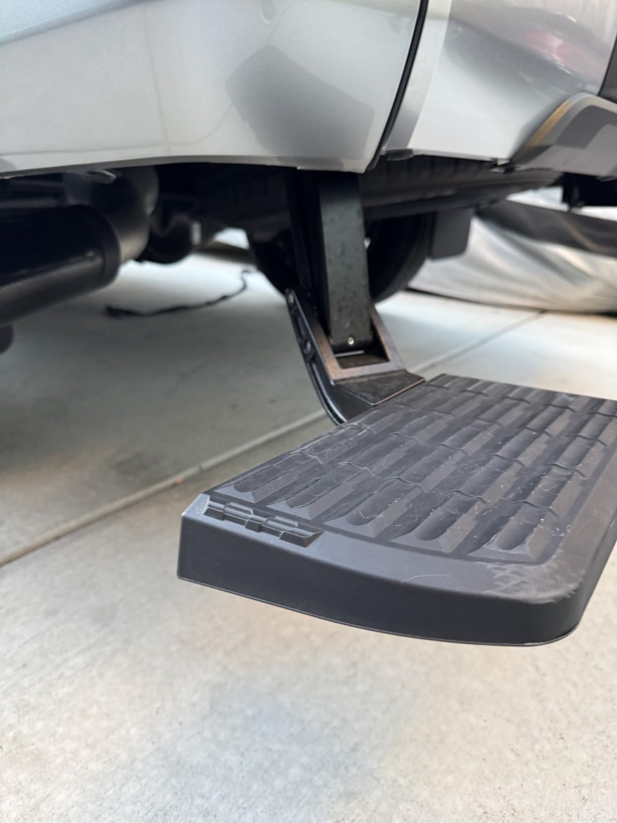 ASOPARTS Rear Bed Step Tailgate Bedstep for Toyota Tundra 2022-2026 Folding Truck Step Retractable No-Drill Bumper Tailgate Step Replace # PTS30-34000 PT392-34240 customer photo 2
