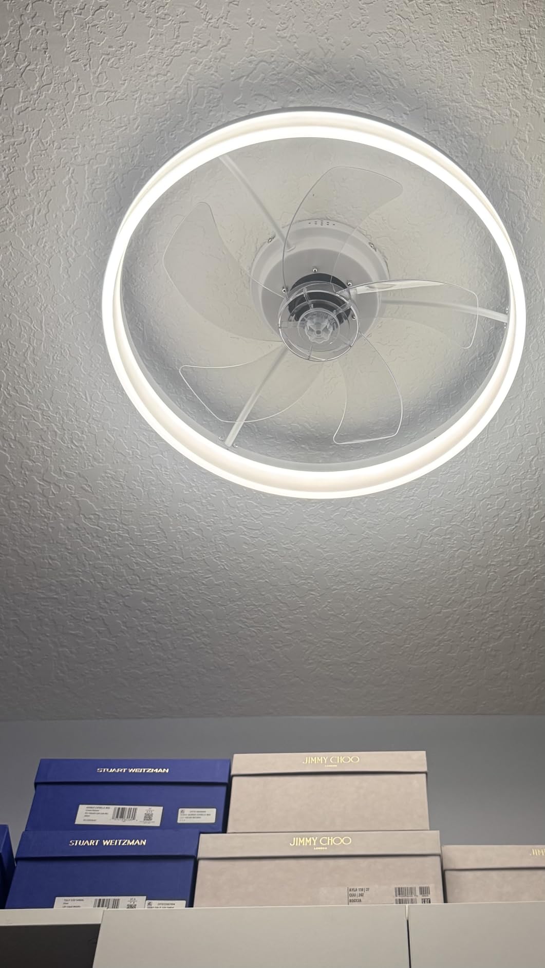VOLISUN Low Profile Ceiling Fans with Lights and Remote, Fandelier Ceiling Fan Flush Mount, 3000K-6500K Smart Bladeless LED Fan Light, Black Modern Ceiling Fans with Lights for Bedroom customer photo 1