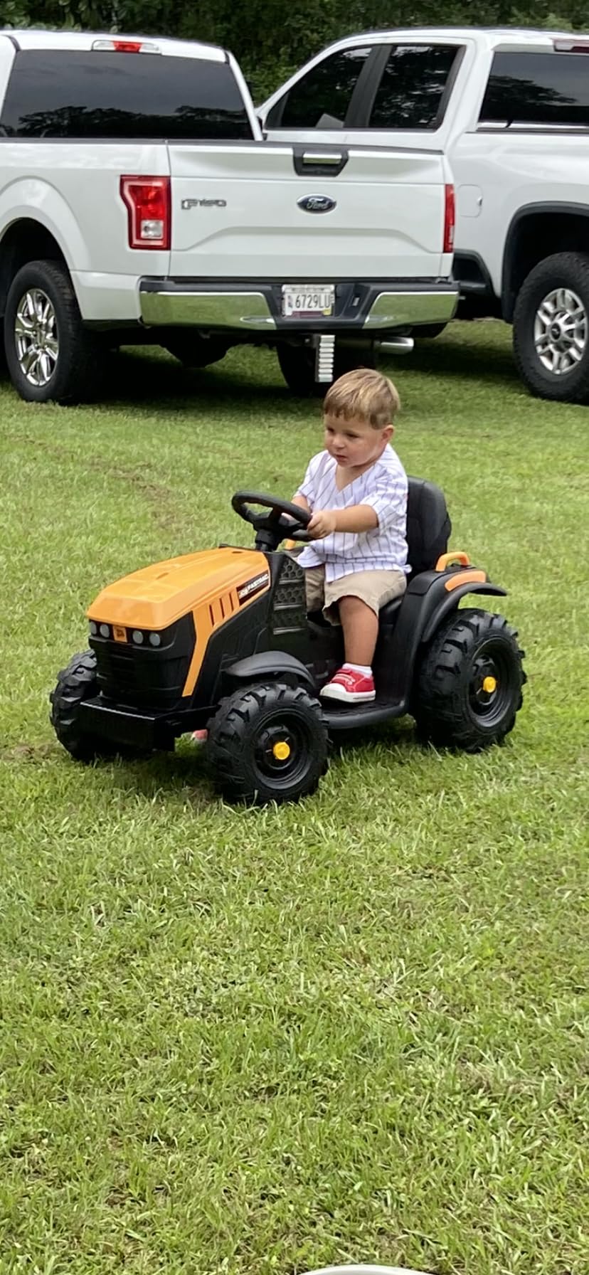 Hikiddo 24V Ride on Toys, Kids Electric Tractor for Big Kids 3-8 w/Trailer customer photo 2