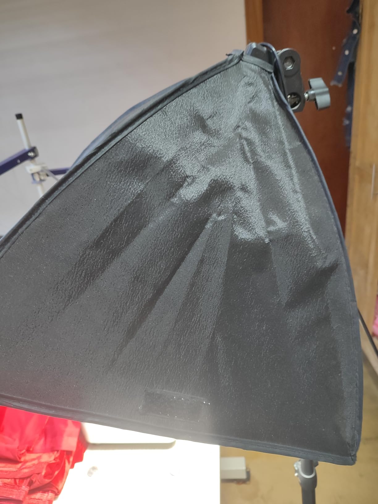 Softbox Lighting Kit, NiceVeedi 16'' x 16'' Softbox Photography Lighting Kit with 63” Tripod Stand & 5400K 450W Equivalent LED Bulb, Continuous Lighting for Photography/Video Record/Live Streaming | with 63” Tripod Stand & 5400K 450W Equivalent LED Bulb, Continuous Lighting for Photography/Video Record/Live Streaming customer photo 2