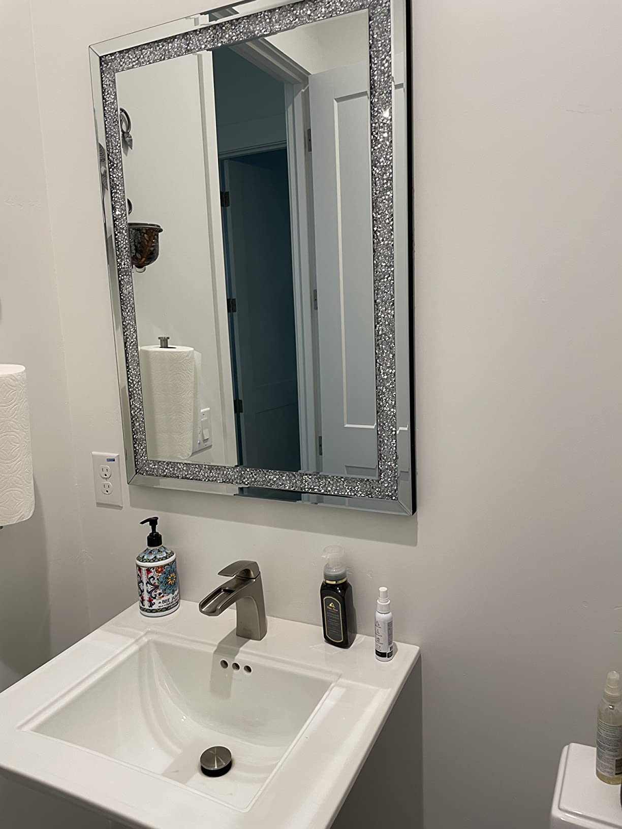 QMDECOR Crystal Crush Diamond Rectangle Silver Mirror for Wall Decoration 24x32inch Wall Hang Frameless Mirror Acrylic Diamond Decor. customer photo 1
