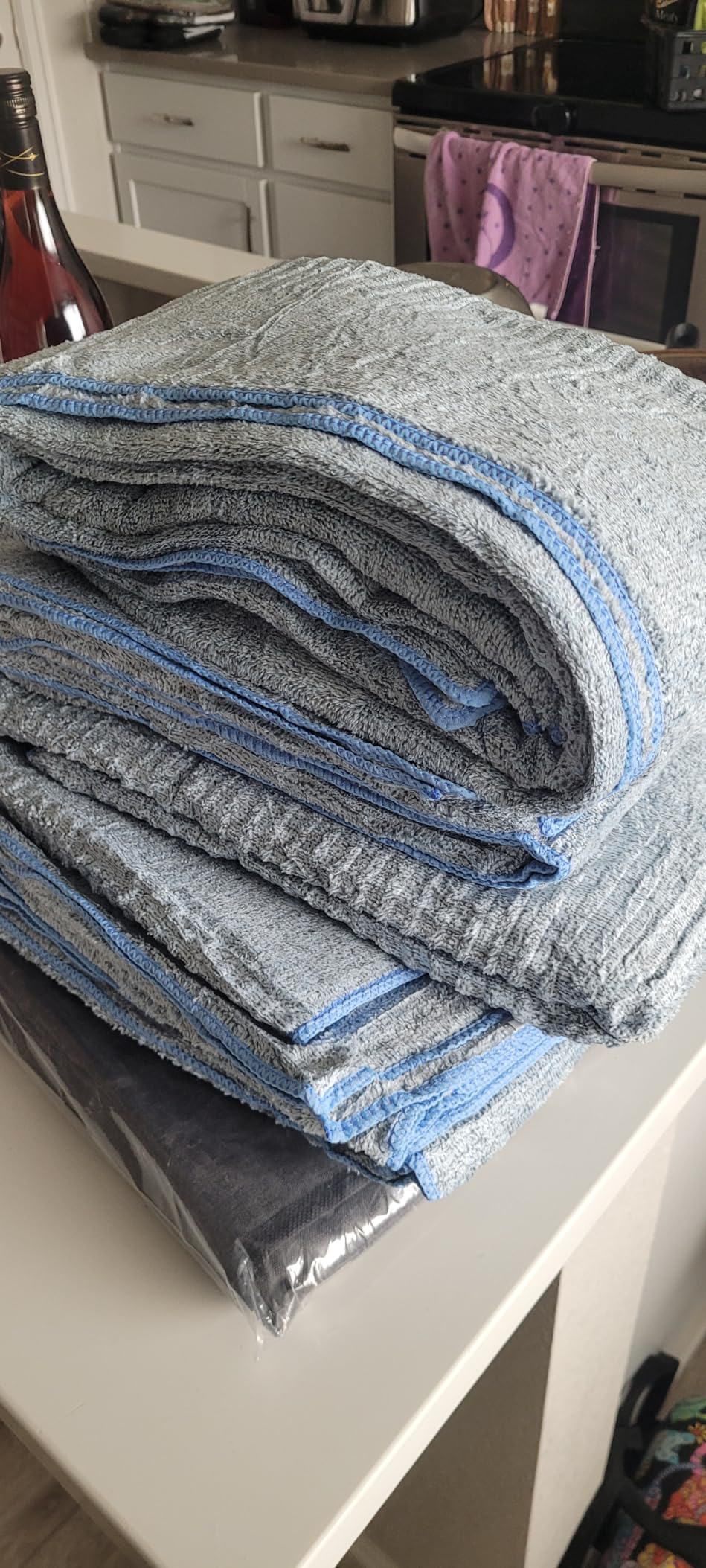 SEISSO Bath Towels 4 Pack Large Bathroom Bamboo Viscose Towels 35” x 63” Plush Soft Bath Towel for Shower Extra Absorbent Jumbo Bath Sheet - Multipurpose Use as Sports, Travel, Fitness, Yoga (Purple) customer photo 2