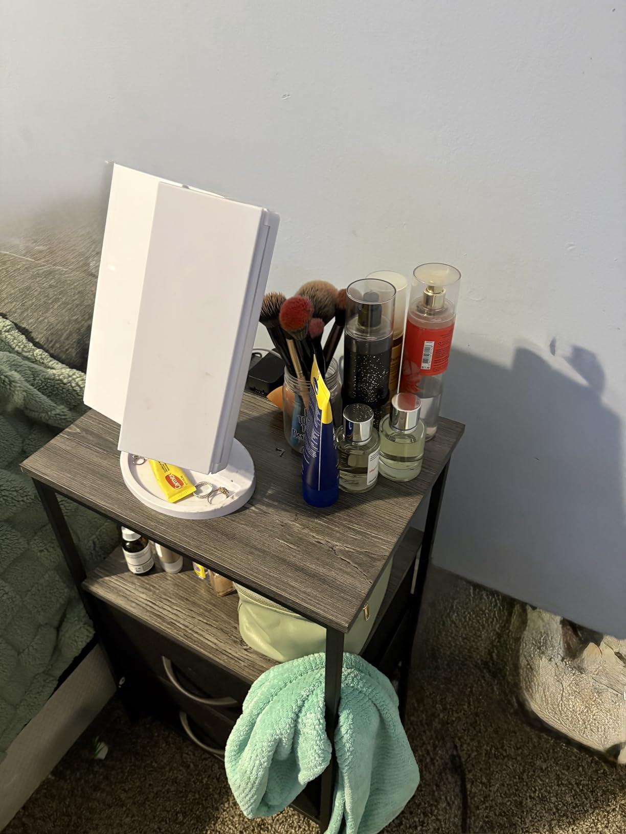 Huuger Nightstand with Charging Station, Side Table with Fabric Drawers customer photo 2