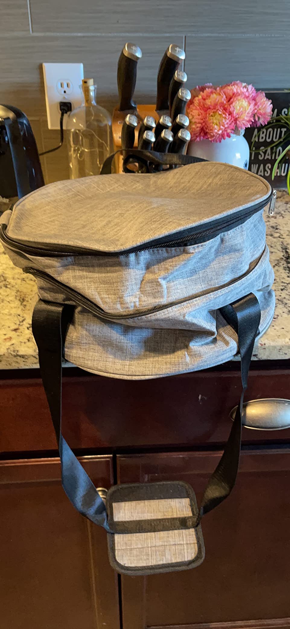 Casserole Carrier,Insulated Pie Carrier with Lid and Handle,Pie Carrier for Transport Pie Holders for Multiple Pies,Pie Carrying Case Casserole Carriers for Hot or Cold Food Picnic Pizza.12.5 Inch customer photo 1