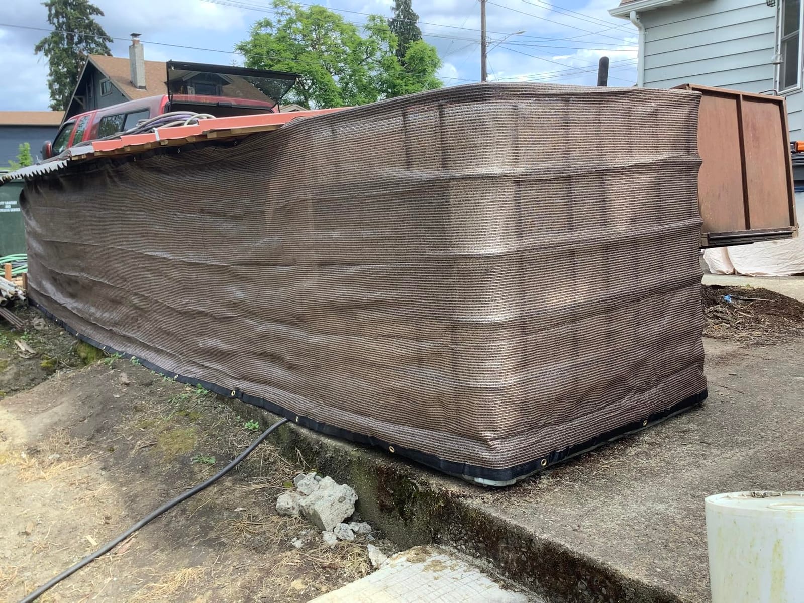 Brown 6FT X 50FT Outdoor Privacy Screen Fence & Mesh Shade Net Cover, Ideal for Garden and Backyard - Enhances Privacy for Fencing & Chain Link, Perfect for Patio Privacy Wall, Slats，Freestanding customer photo 2
