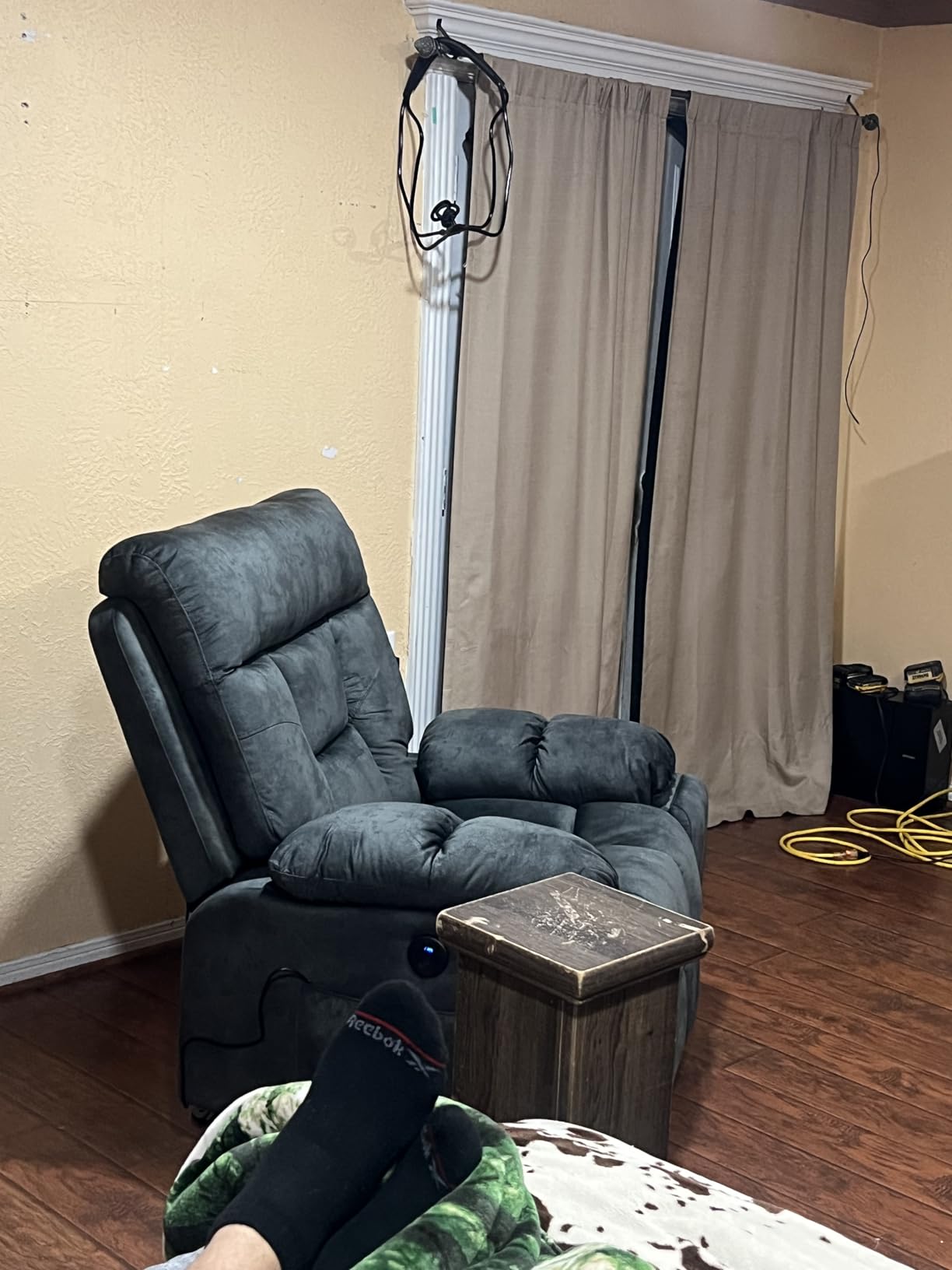 CANMOV Large Power Lift Recliner Chair with Massage and Heat for Elderly Big and Tall People, Overstuffed Wide Recliners with 2 Cup Holders, Side Pocket and USB Port, Camel customer photo 1