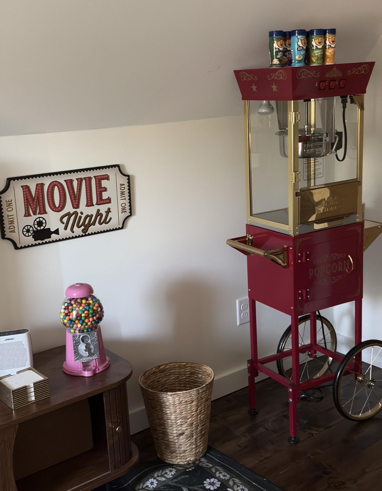 Olde Midway Movie Theater-Style Popcorn Machine Maker with Cart and 10-Ounce Kettle - Cream, Vintage-Style Popper on Wheels customer photo 1