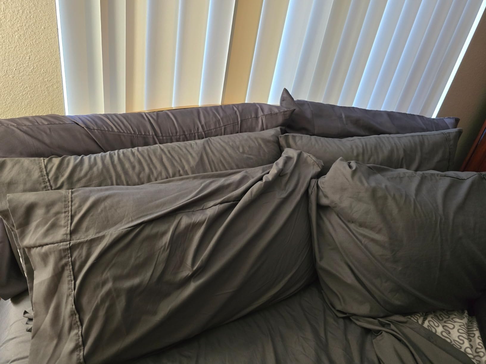 Pillow Cases Queen Size 2 Pack, Bamboo Rayon Cooling Pillowcases with Envelope Closure, Cool Breathable Pillow Case for Hot Sleepers & Night Sweats, 20x30 inch, Sliver Grey customer photo 1