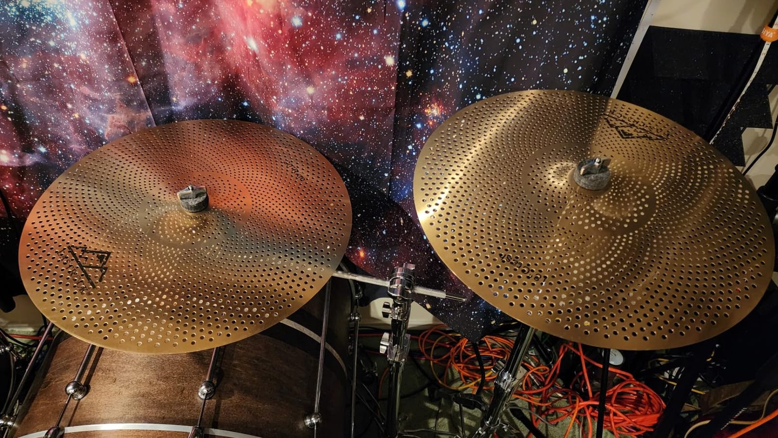 EASTROCK 5 Pieces Low Volume Cymbal Pack with Cymbal Bag and Felts,Silver customer photo 2