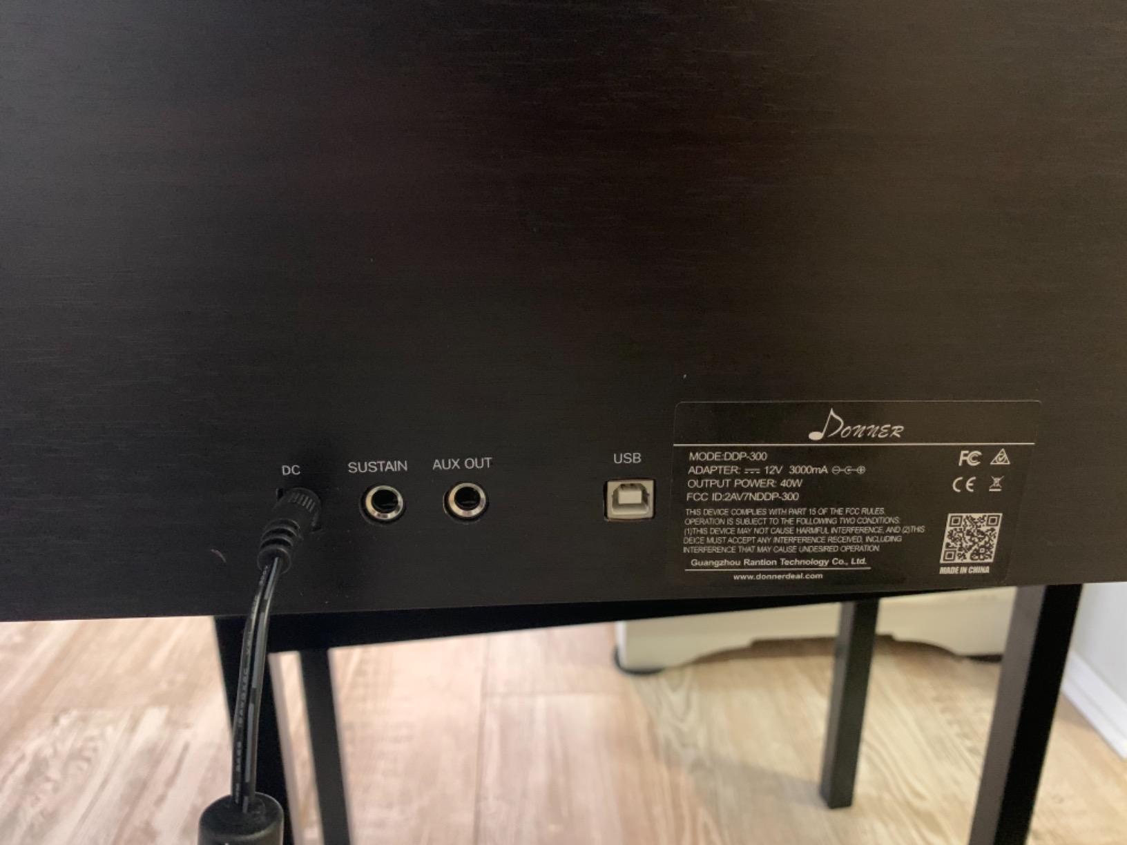 Donner DDP-400 Digital Piano with 88 Key Progressive Weighted Keyboard, Premium Upright Piano Keyboard for Professional, Bundle with Headphone, Bluetooth, Record,138 Tones,100 Rhythms, LCD, Brown customer photo 2