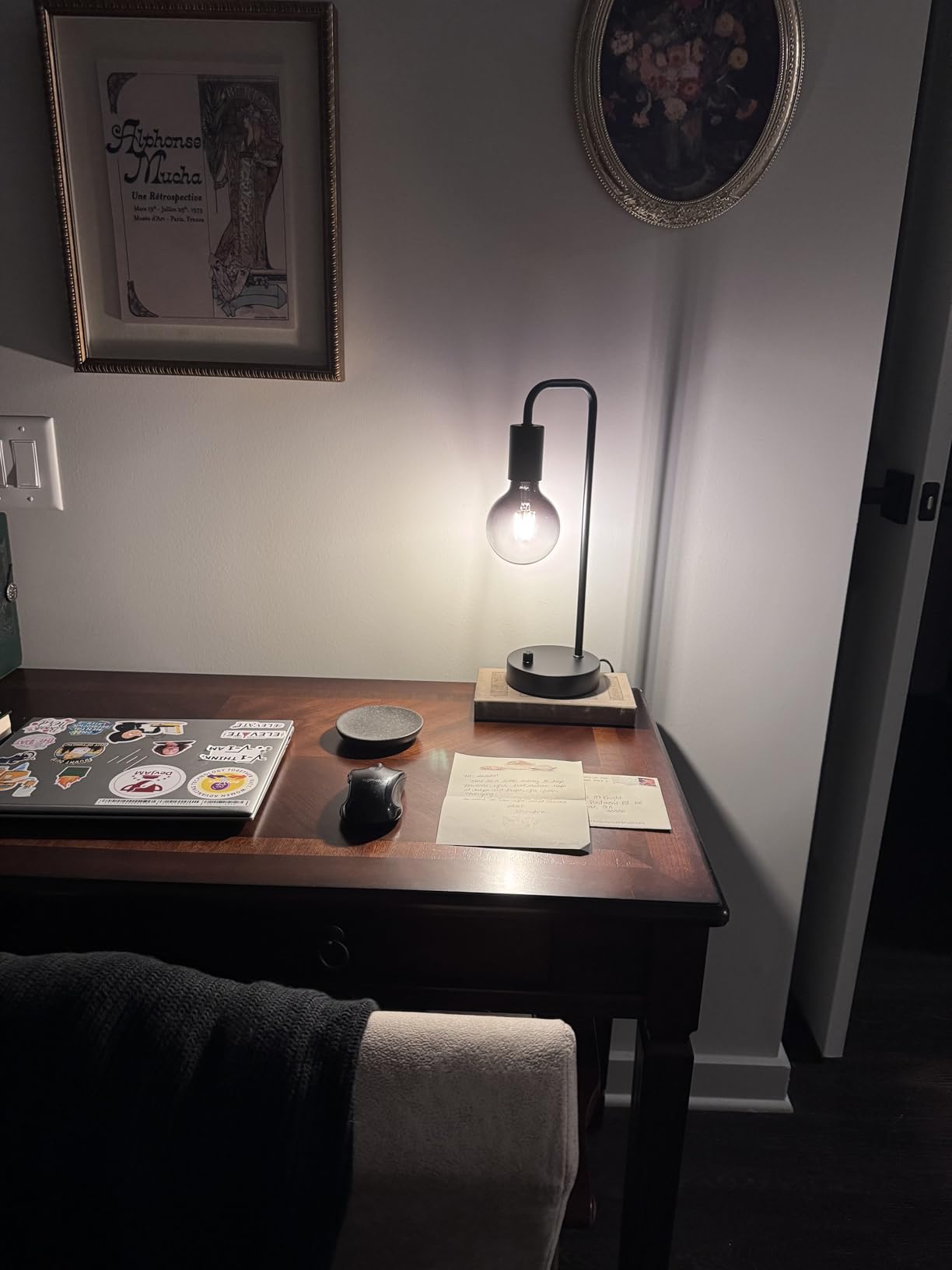 ONEWISH Industrial Table Lamp for Bedroom, Fully Dimmable Modern Bedside Lamps with 2700K Warm Light Bulb for Kids Reading, Minimalist Nightstand Lamps for Living Room, Office (Bulb Included) customer photo 2