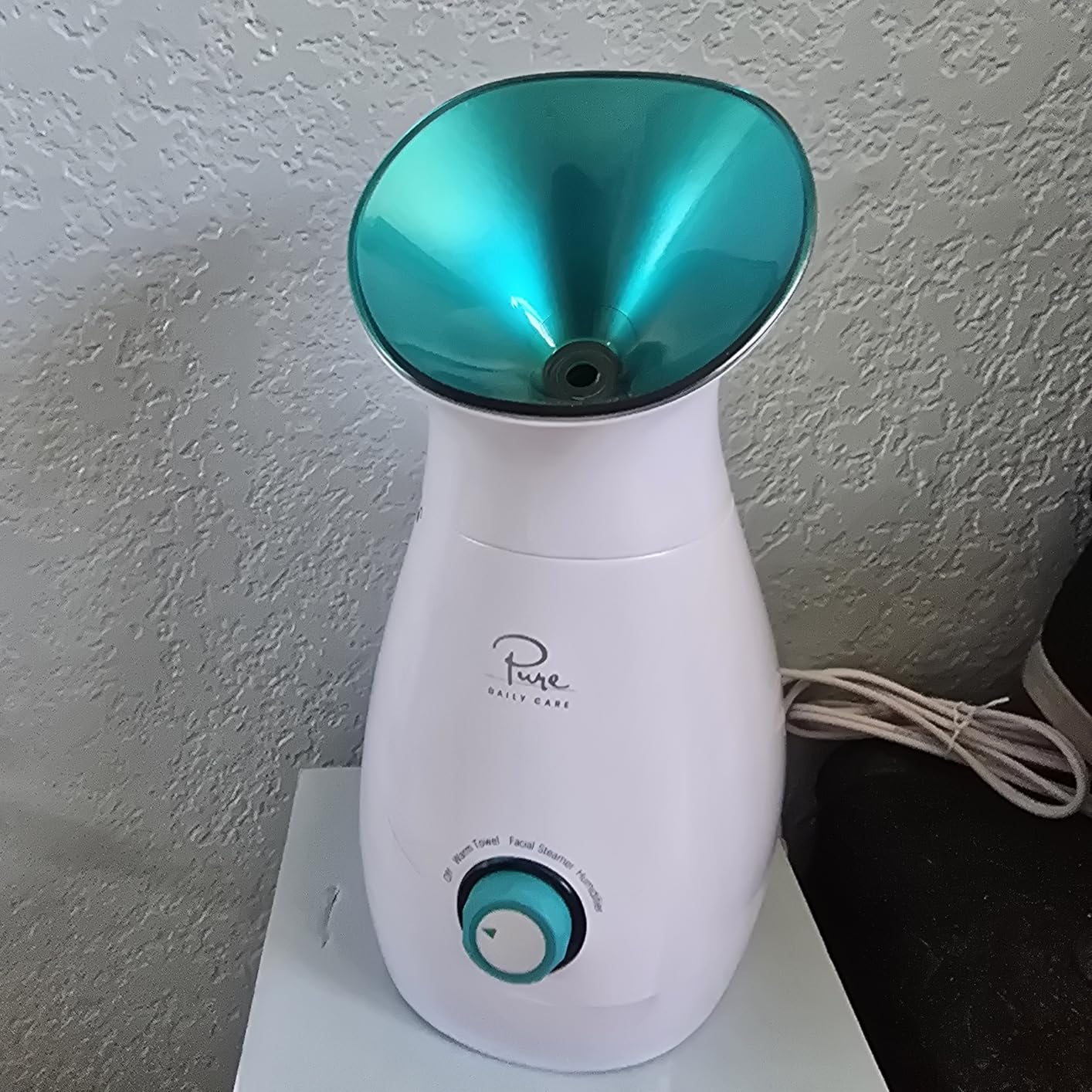 Pure Daily Care NanoSteamer Large 3-in-1 Nano Ionic Facial Steamer with Precise Temp Control - Humidifier - Unclogs Pores - Blackheads - Spa Quality - Bonus 5 Piece Stainless Steel Skin Kit (Silver) customer photo 2