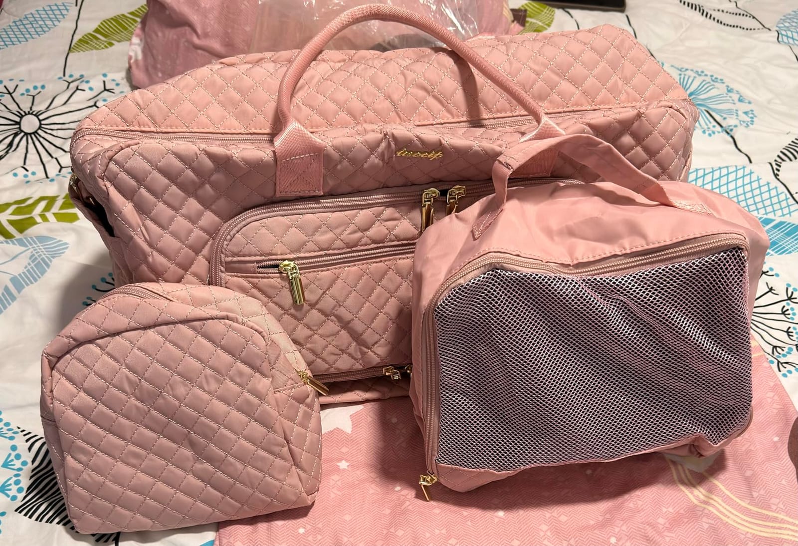 Large Travel Duffle Bags for Women: 35L Weekender Bag with Shoe Compartment customer photo 1