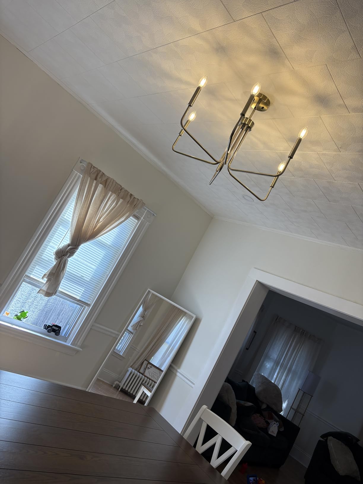 Black and Gold Chandelier, 6-Light Farmhouse Chandelier for Dining Room Lighting Fixtures Hanging, Dining Light Fixtures Industrial Modern Light Fixture for Bedroom, Foyer, Living Room and Entryway customer photo 1