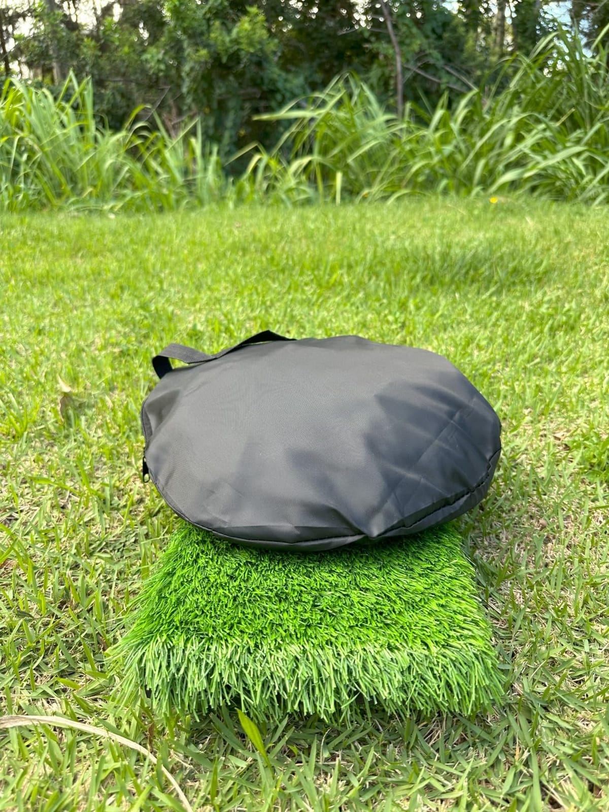 Professinoal Golf Chipping Net with Golf Hitting Mat,12 Practice Foam Balls and 2 Pixing Pins, for Indoor and Outdoor Target Chipping Training customer photo 1