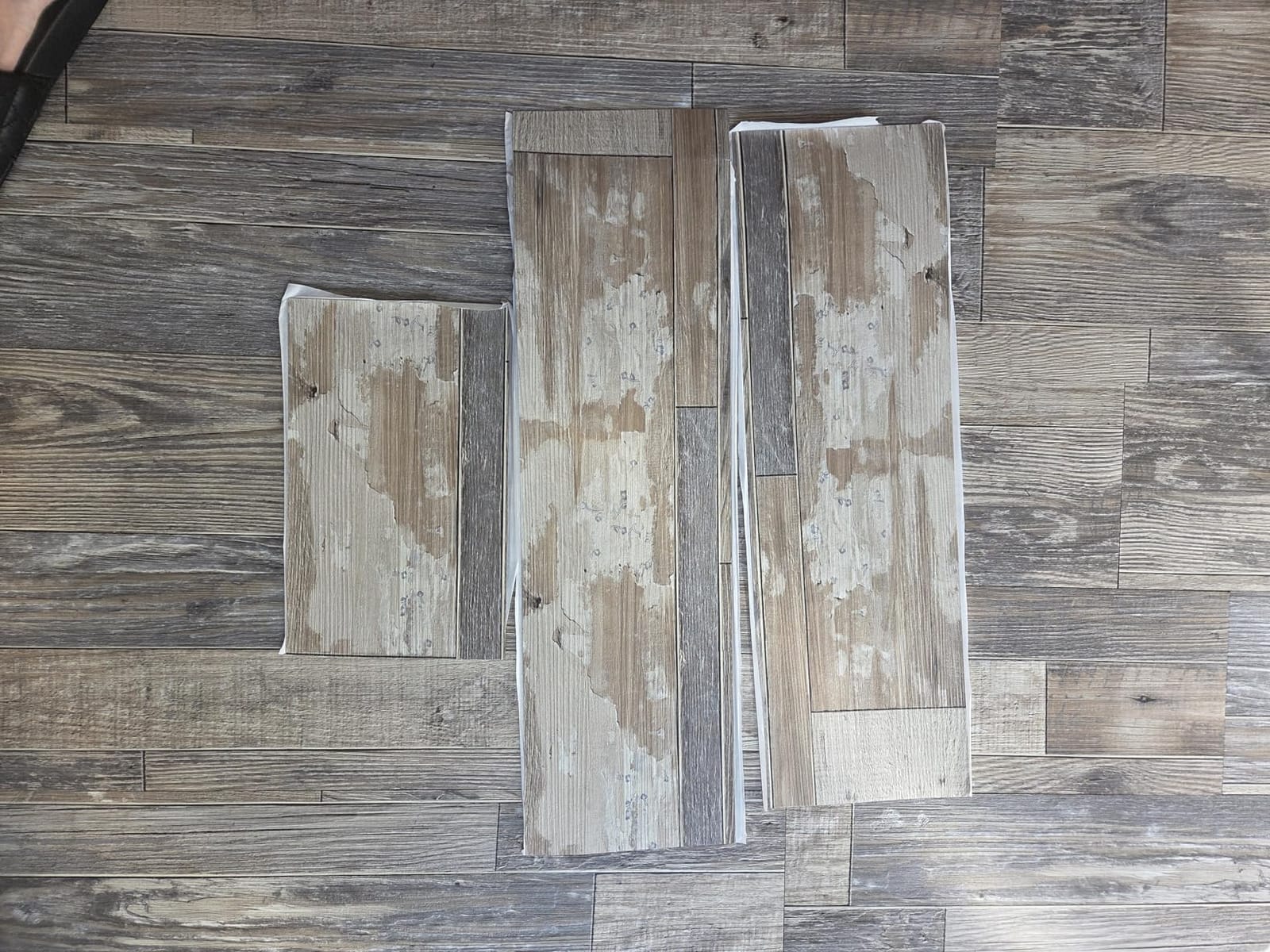 Art3d 36-Pack Wood Texture Peel and Stick Vinyl Flooring Tiles, Grey Ash customer photo 2