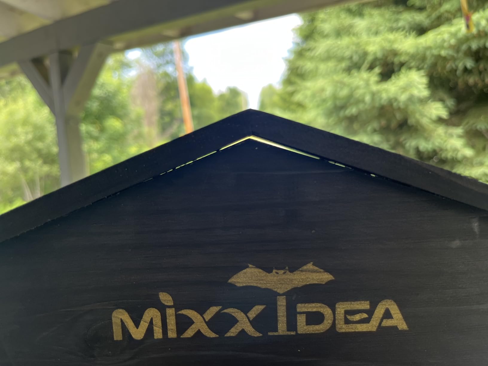 MIXXIDEA Bat House Bat Box Double Chamber Outdoor House Nursery Bat Shelter Habitat Big bat Box Handcrafted from Cedar Wood - Easy for Bats to Land and Roost - Weather Resistant & Ready to Install customer photo 1