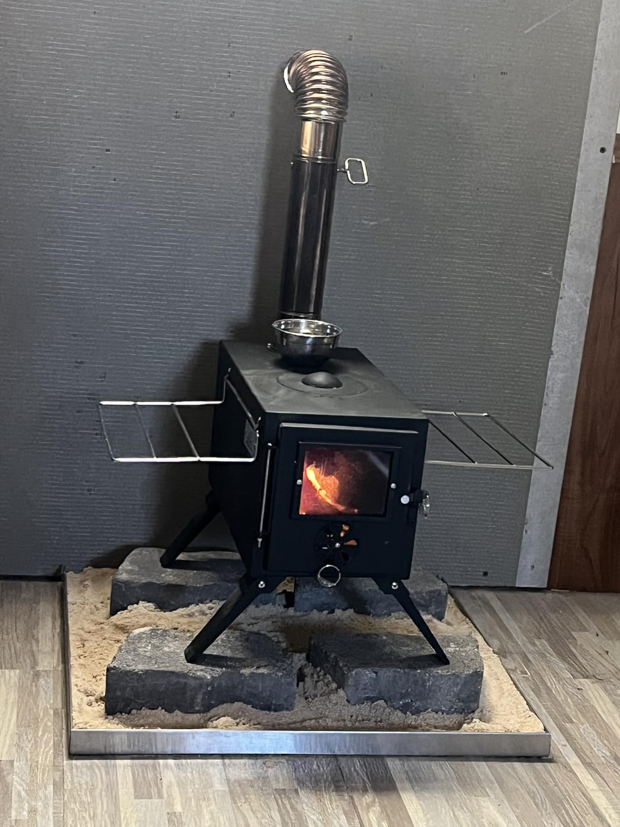 Hot Tent Stove,AVOFOREST Wood Burning Stove,Small Wood Stove with 7 Stainless Chimney Pipes for Outdoor Heating & Cooking, Ice Fishing, Hunting customer photo 1