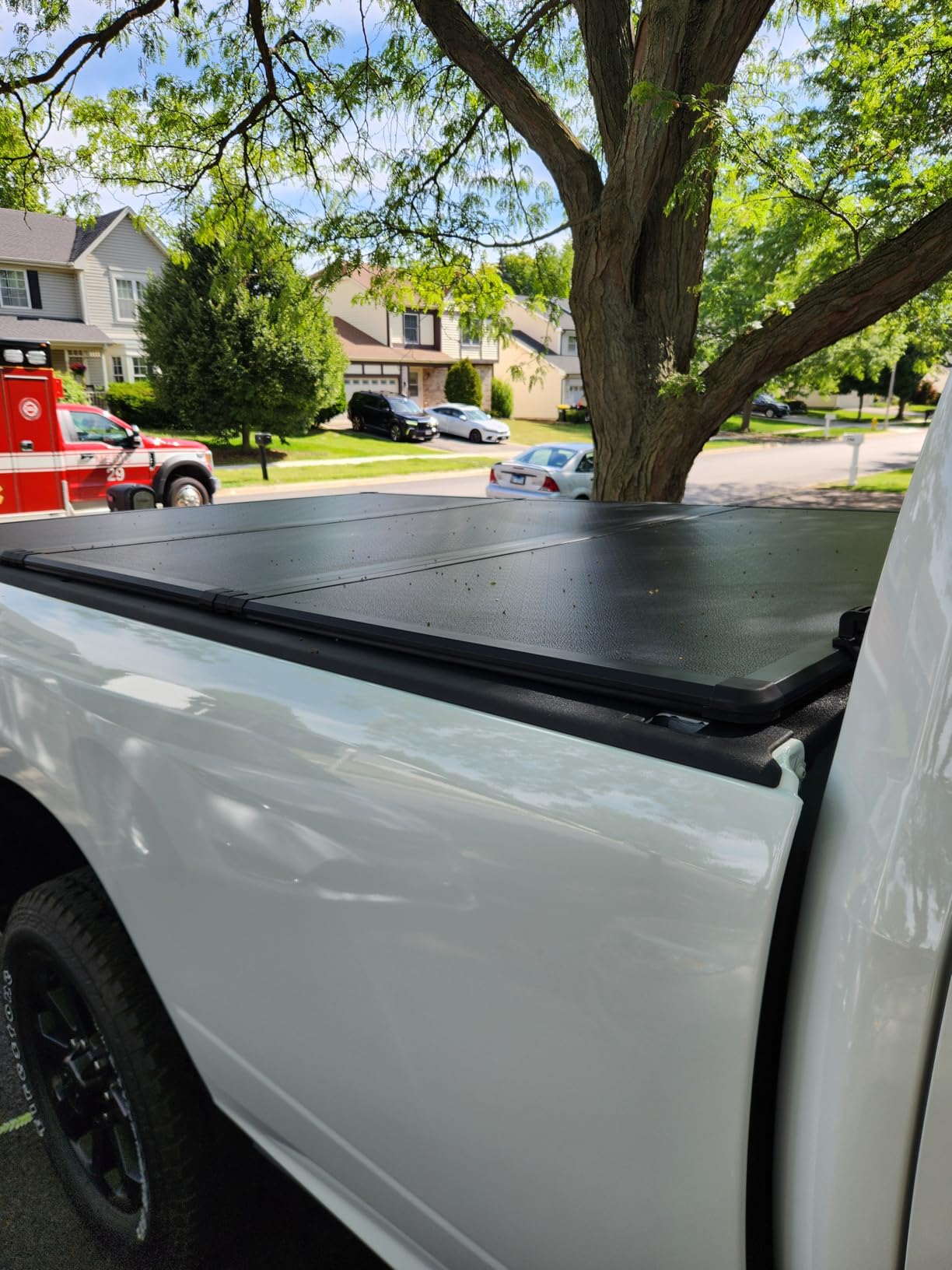 Hard Folding Truck Bed Tonneau Cover Compatiable with Dodge Ram 1500 Classic&New(2002-2026) 2500&3500(2003-2026) 6.4 ft Standard Box w/o Rambox, Tri Fold Style customer photo 1