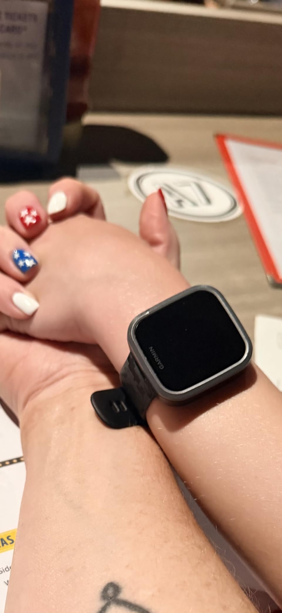 Garmin Bounce™, Kids Smartwatch, Two-Way Text and Voice Messaging, Location Tracking, Lilac Floral customer photo 1
