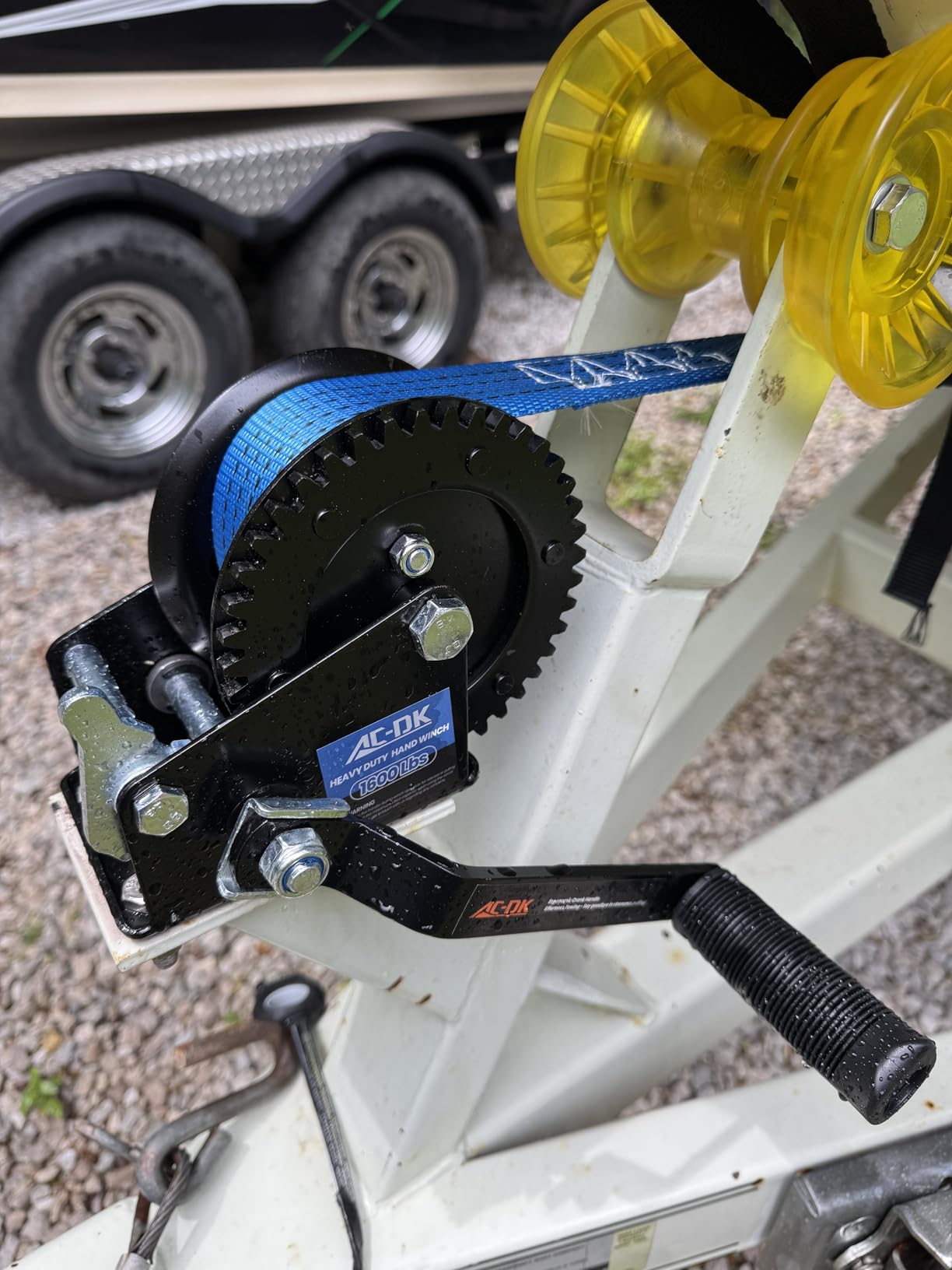 1600lbs Heavy Duty Boat Trailer Winch with 26FT Strap, 2-Way Ratchet & 4:1 Gear Trailer Winch, Portable Hand Crank Winch for Boat, Truck, Trailer, RV, ATV, Jet Ski customer photo 1