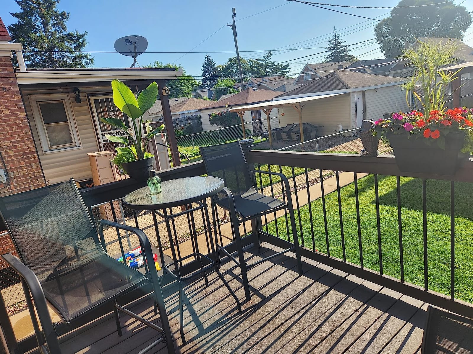 Tangkula 3 Pieces Outdoor Patio Bar Set, Outdoor Bistro Set with 2 Bar Stools and 1 Tempered Glass Bar Table, Bar Height Patio Table and Stools Set for Backyard, Garden, Lawn (Coffee) customer photo 2