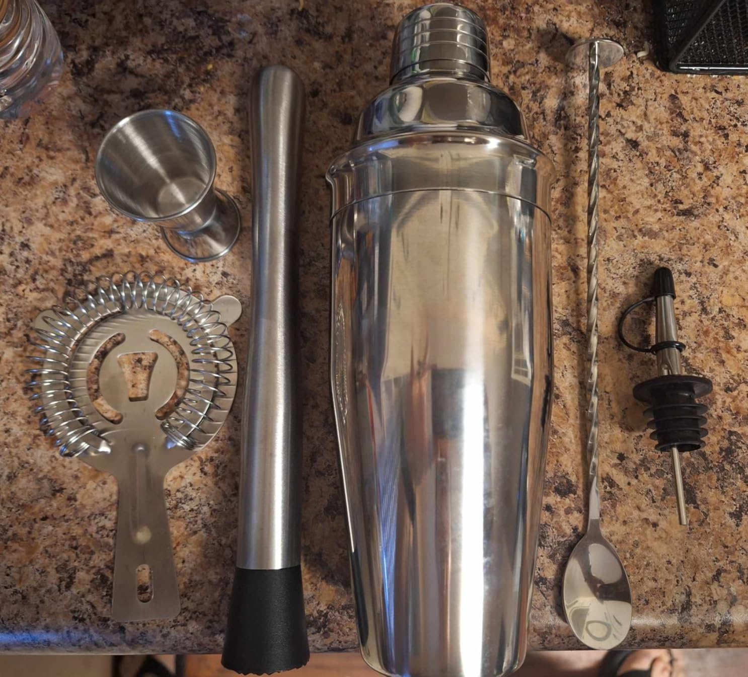 ZPUFAW 6-Piece Cocktail Shaker Set, Bartender Kit, Drink Shaker, Bar Set customer photo 2