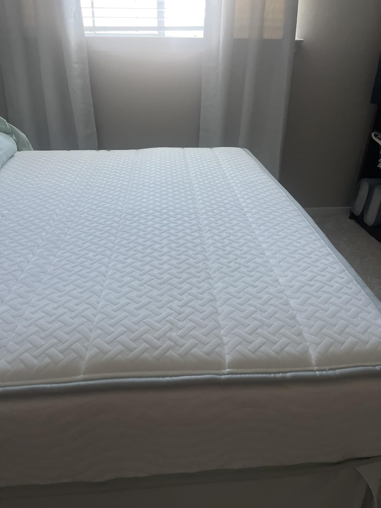 Zinus 8 Inch Short Queen Foam and Spring RV Mattress, Medium Feel customer photo 1