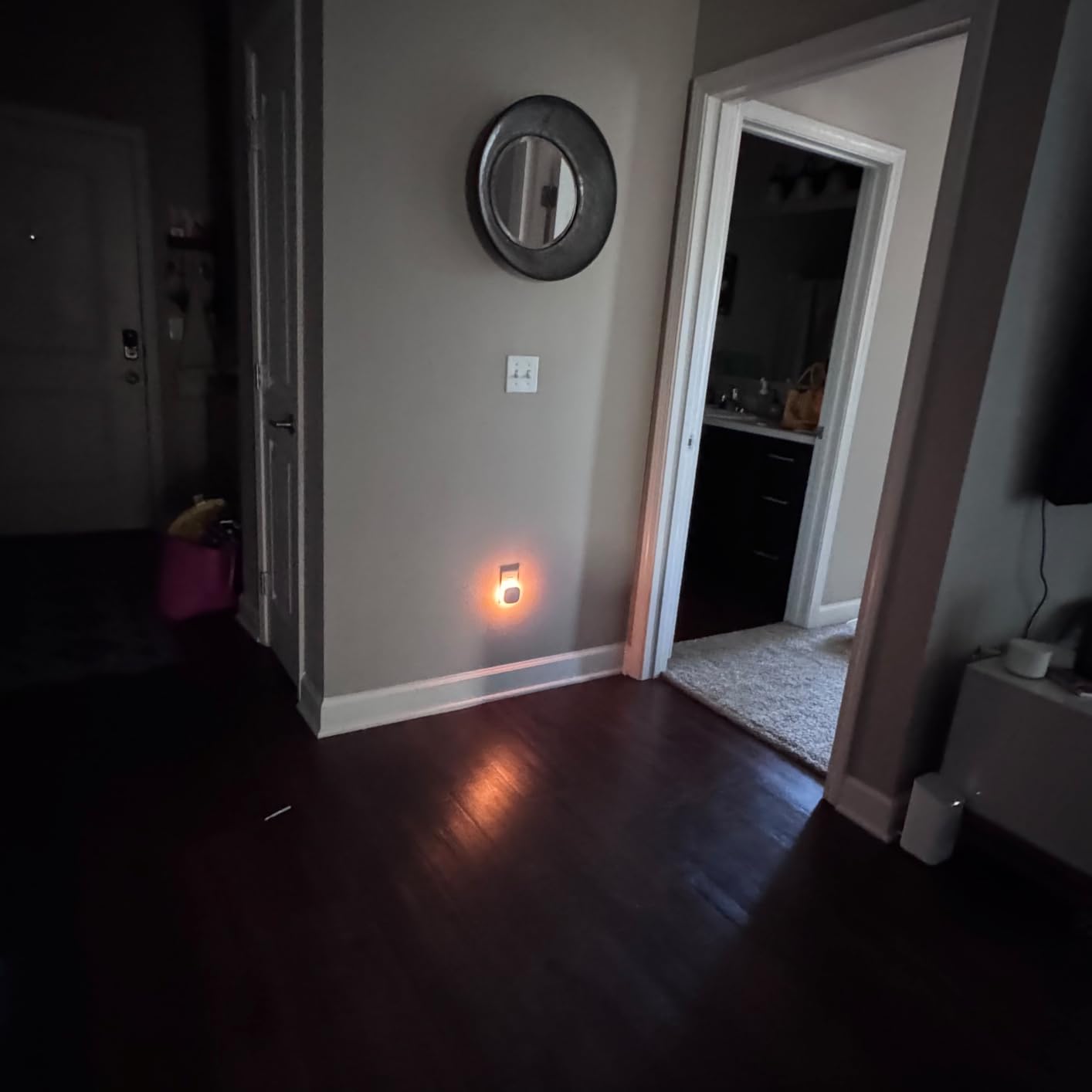 AUVON Plug-in LED Backlit Night Light 4 Packs, Motion & Dusk to Dawn Sensor customer photo 1