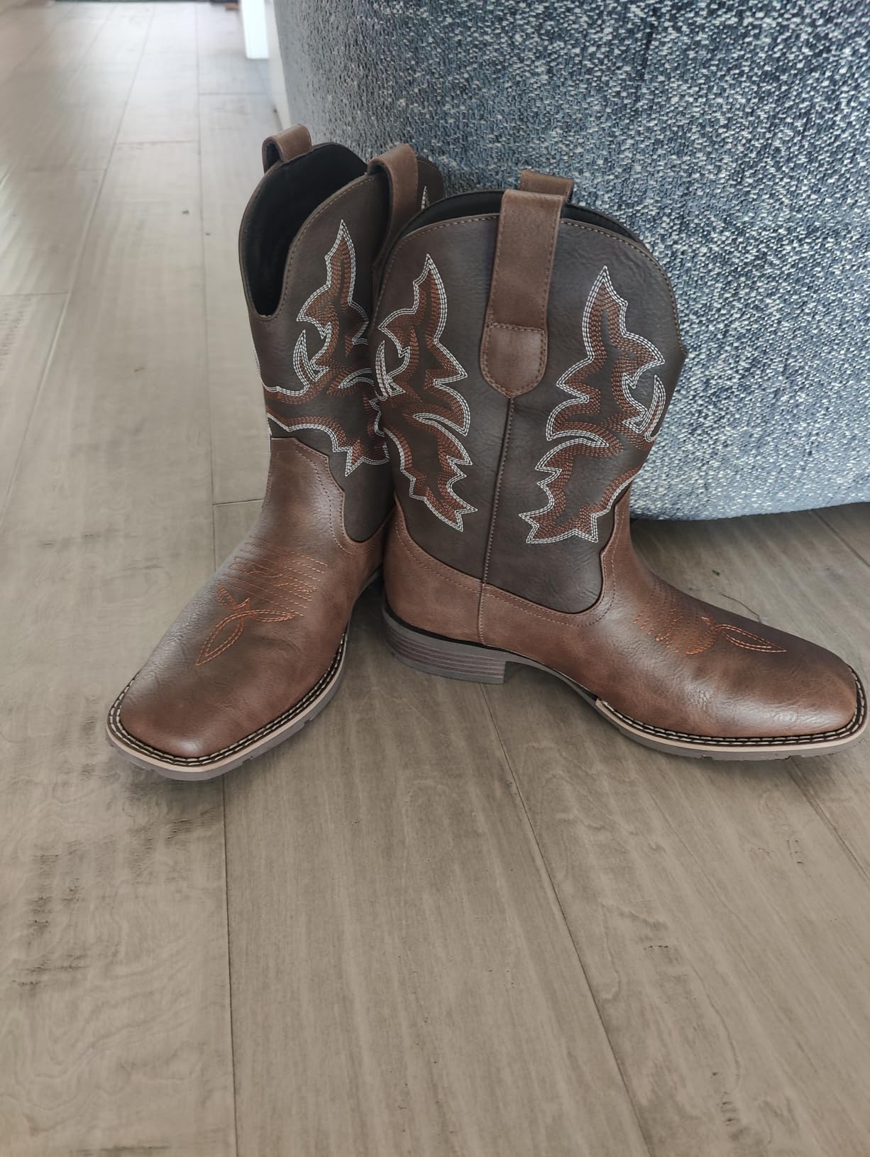 Suokdil Cowboy Boots for Men - Men's Western Boots with Embroidery, Slip Resistant Square Toe Chunky Heel, Durable and Fashionable Retro Classic Footwear for Spring and Fall customer photo 2