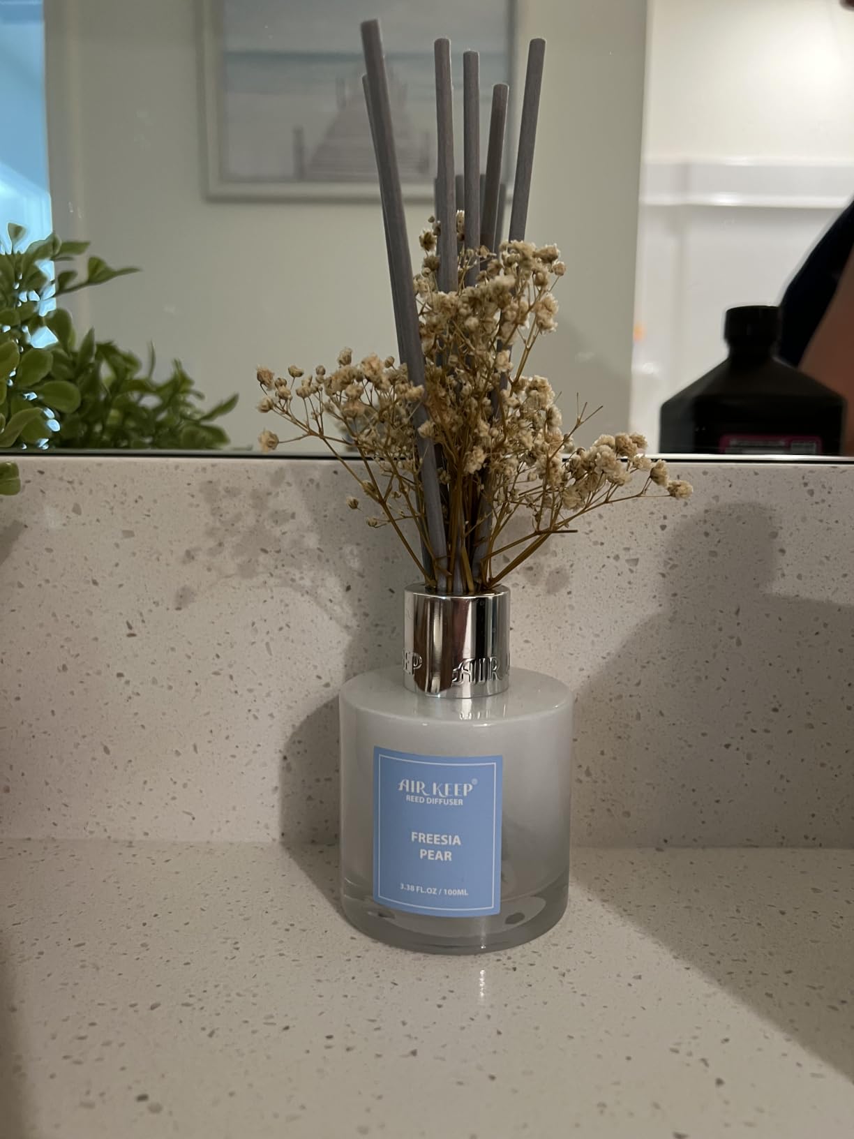 Airkeep Reed Diffuser Set,3.38 fl oz (100 ml) - Clean Linen Oil Diffusers with 8 Reed Sticks,Home Fragrance Reed Diffuser for Bathroom Shelf Decor customer photo 2