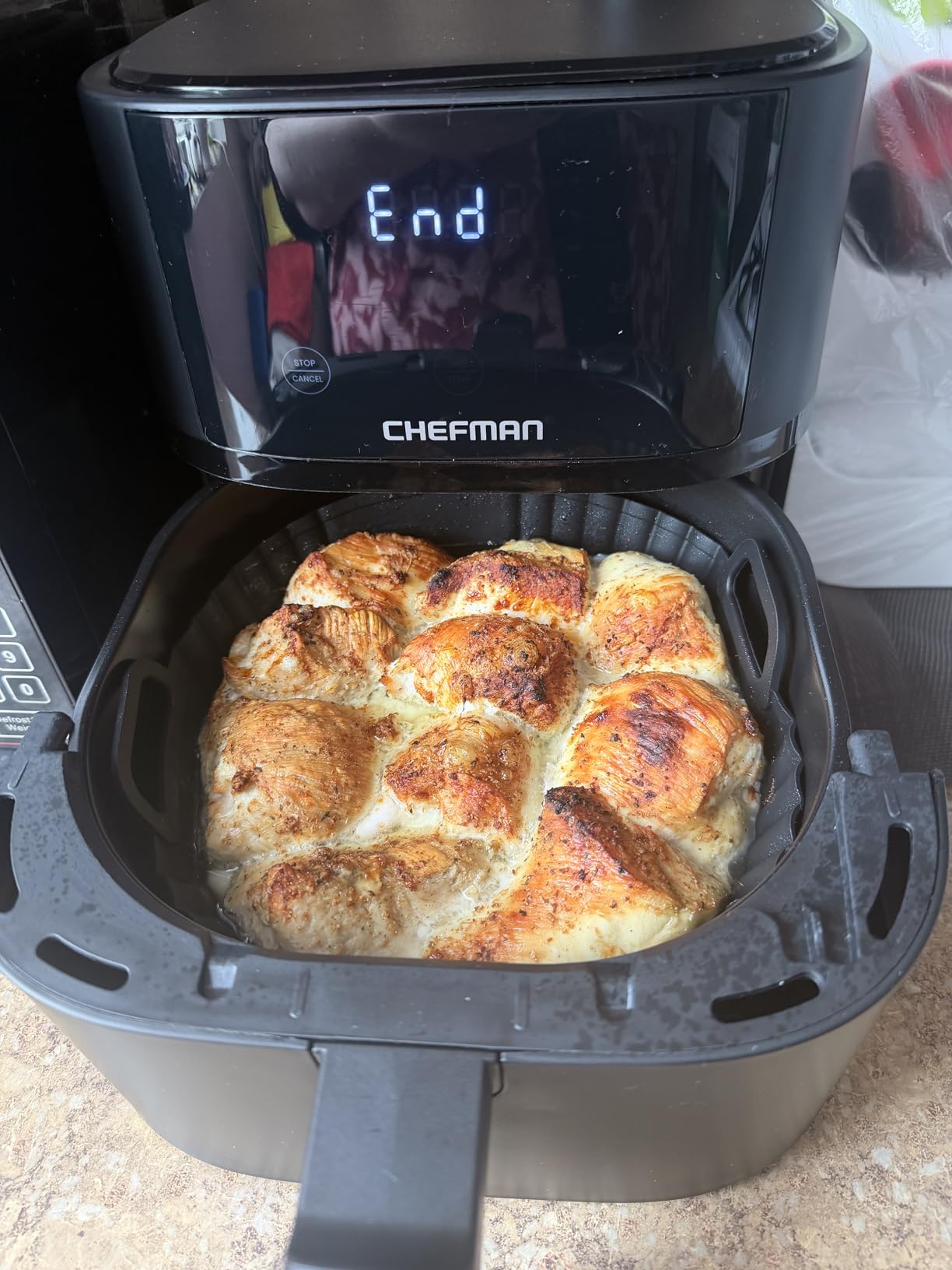 Chefman Air Fryer – 4 QT Compact Airfryer for Quick & Easy Meals in Minutes, Features Hi-Fry Technology for Extra Crisp, Touchscreen Controls with 4 Presets, Nonstick & Dishwasher Safe Basket - Black customer photo 2