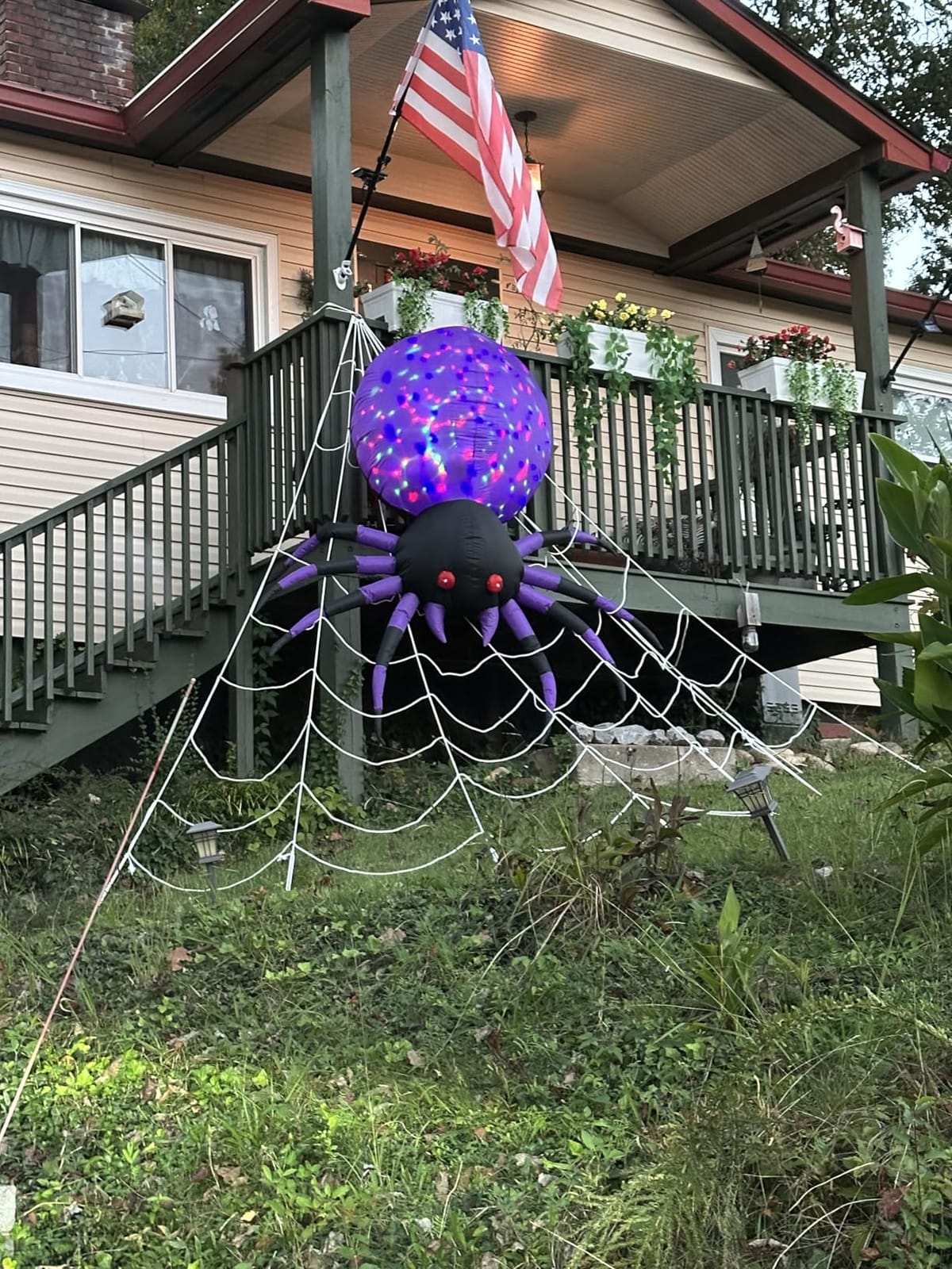 GOOSH 5 FT Width Halloween Inflatable Spider Outdoor Decoration with Magic Light, Blow Up Yard Inflatables Holiday Inflatables for Outdoor Yard Garden Lawn Decor customer photo 2