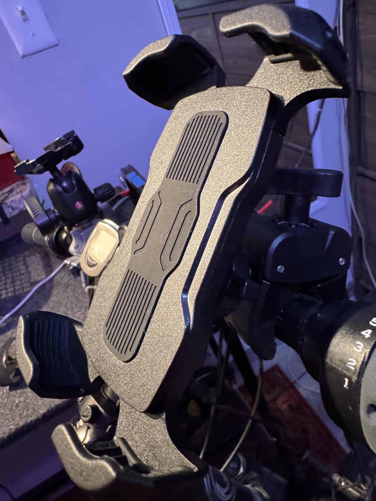 Pnitri 2026 New Upgraded Bike Phone Holder Handlebar - 1S Quick Install, Motorcycle Phone Mount, Bicycle Phone Holder fit Large Phone Case for iPhone Samsung, Dirt Scooter Mini Bike Accessories customer photo 1