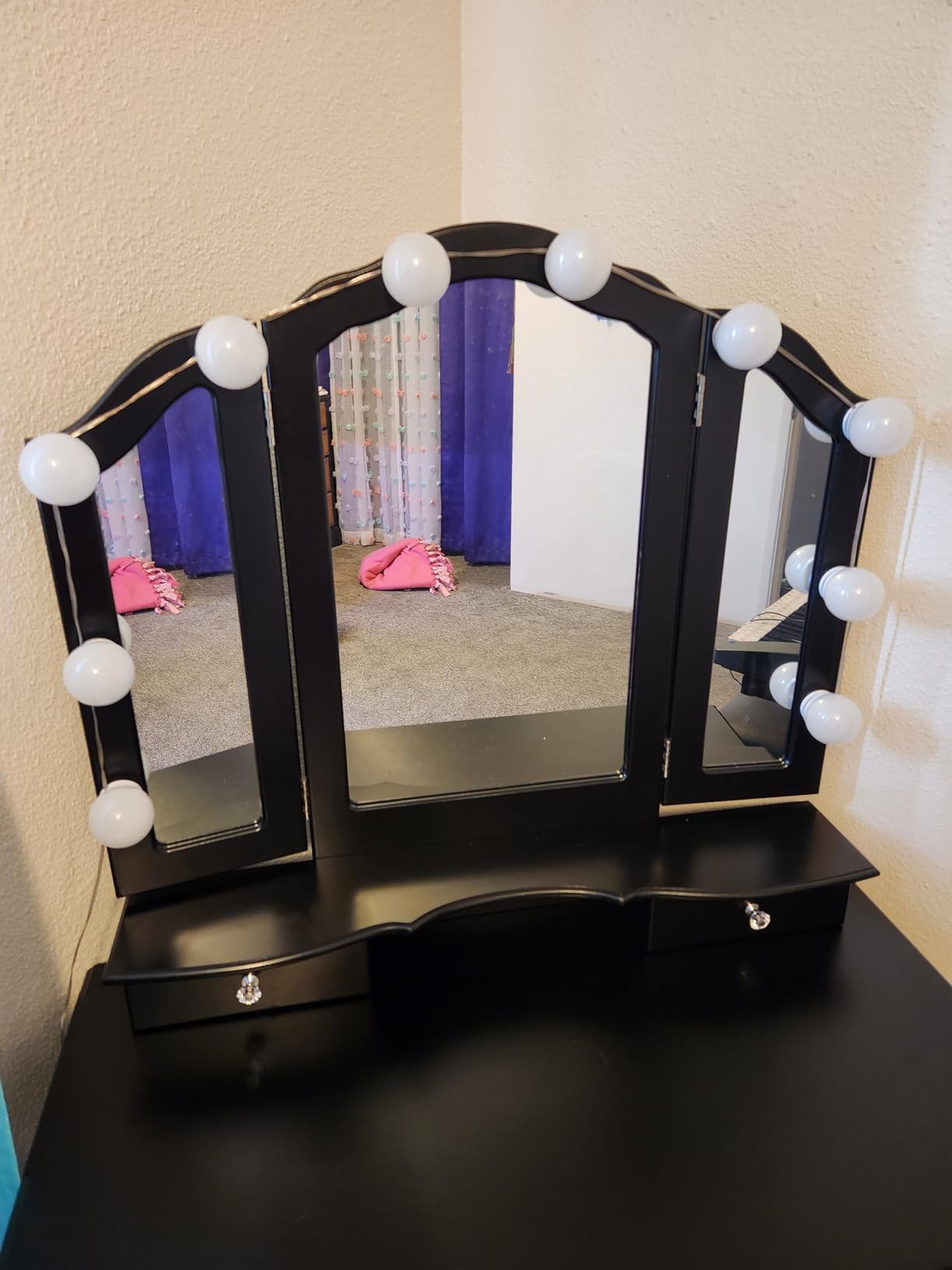 Tiptiper Makeup Vanity with Lighted Mirror and Stool, White customer photo 1