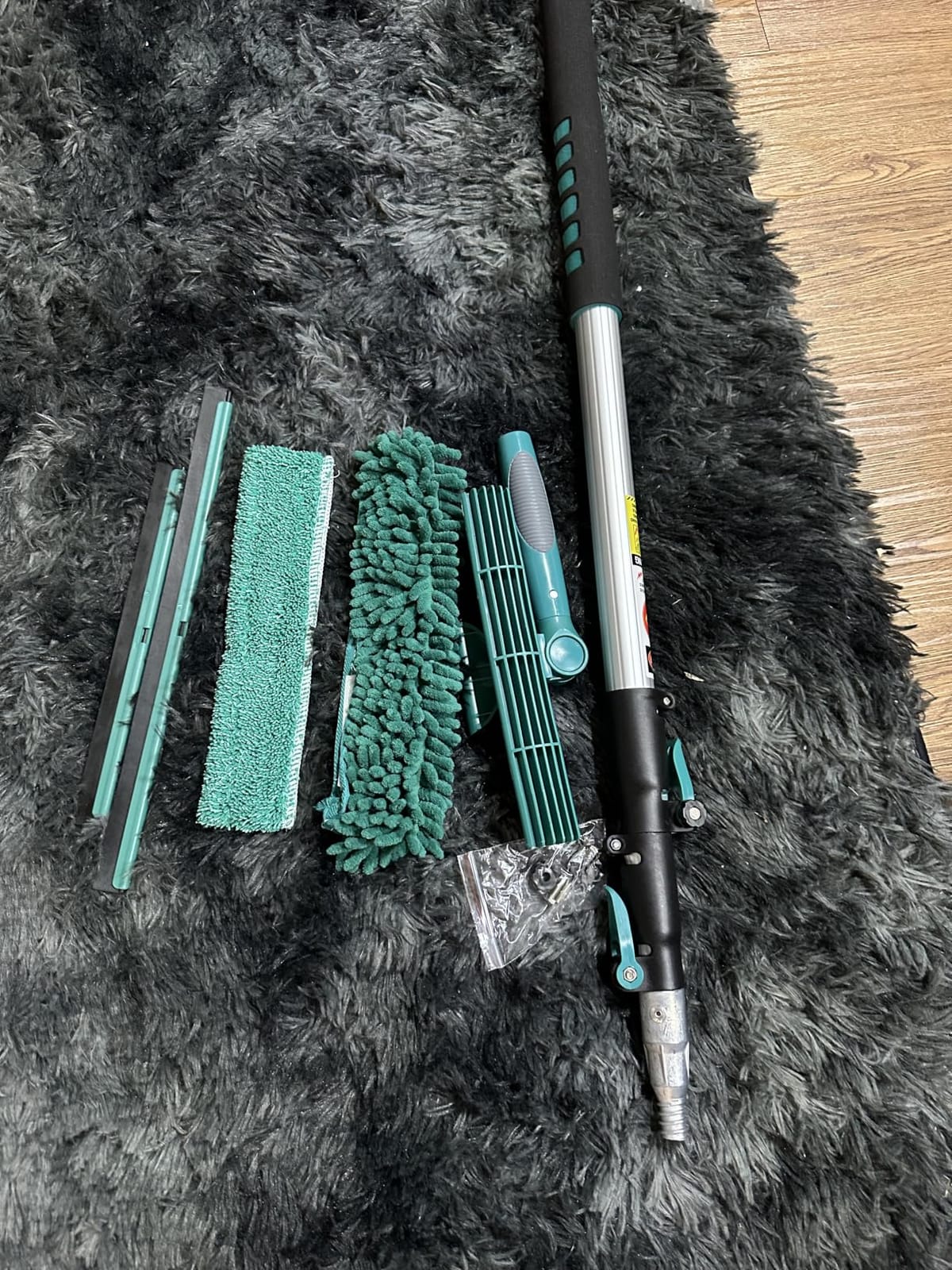 TelesPro 20 Feet High Reach Window Squeegee with 5-12Ft Extension Pole, Window Cleaner Tool with 3-Stage Telescoping Pole, Window Cleaning Kit with Rotatable Head (2 Squeegee & 2 Microfibre Cloths) customer photo 1